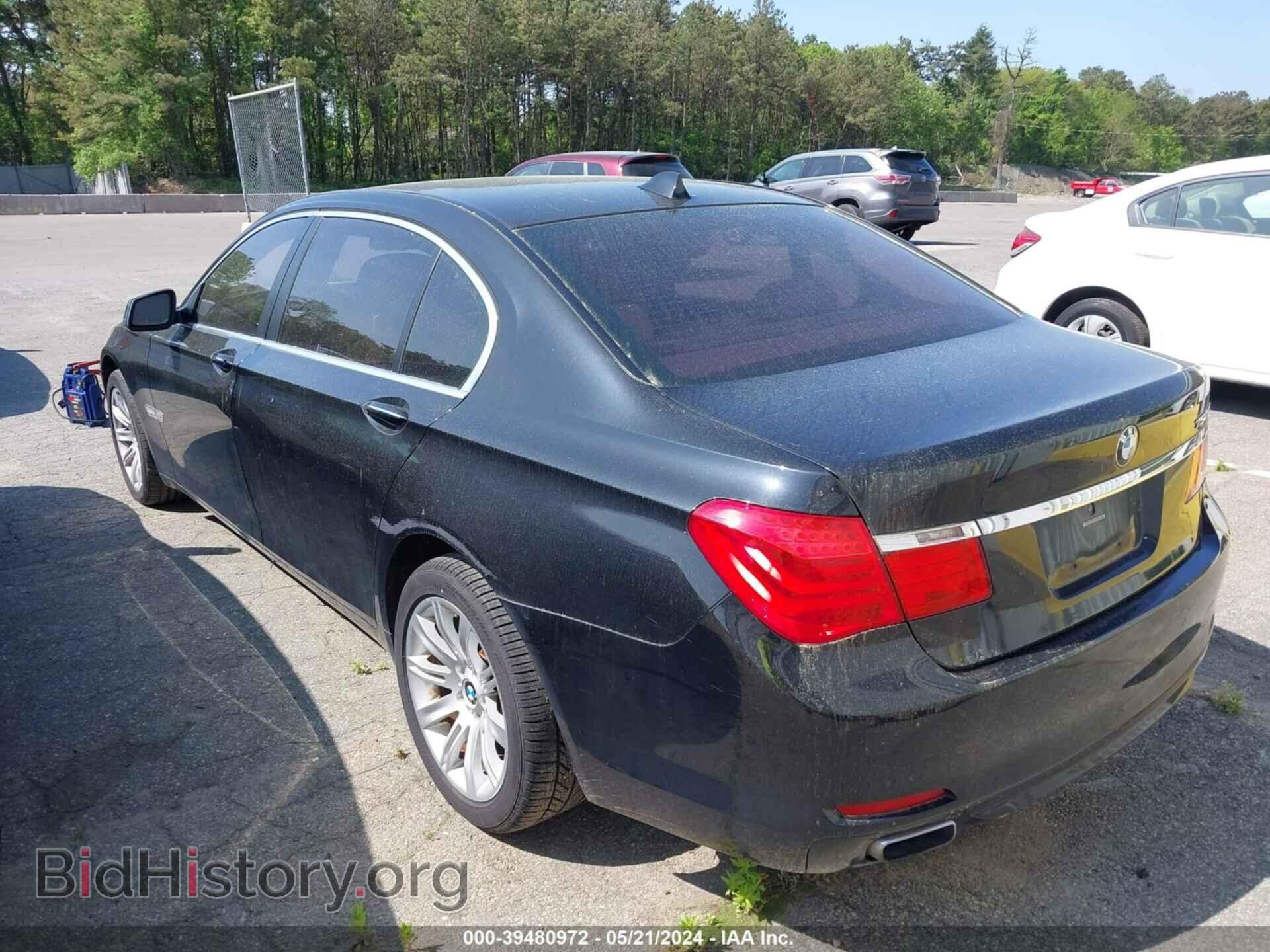 2011 BMW 750LI - VIN: WBAKC8C52BC433002 - Фото 3