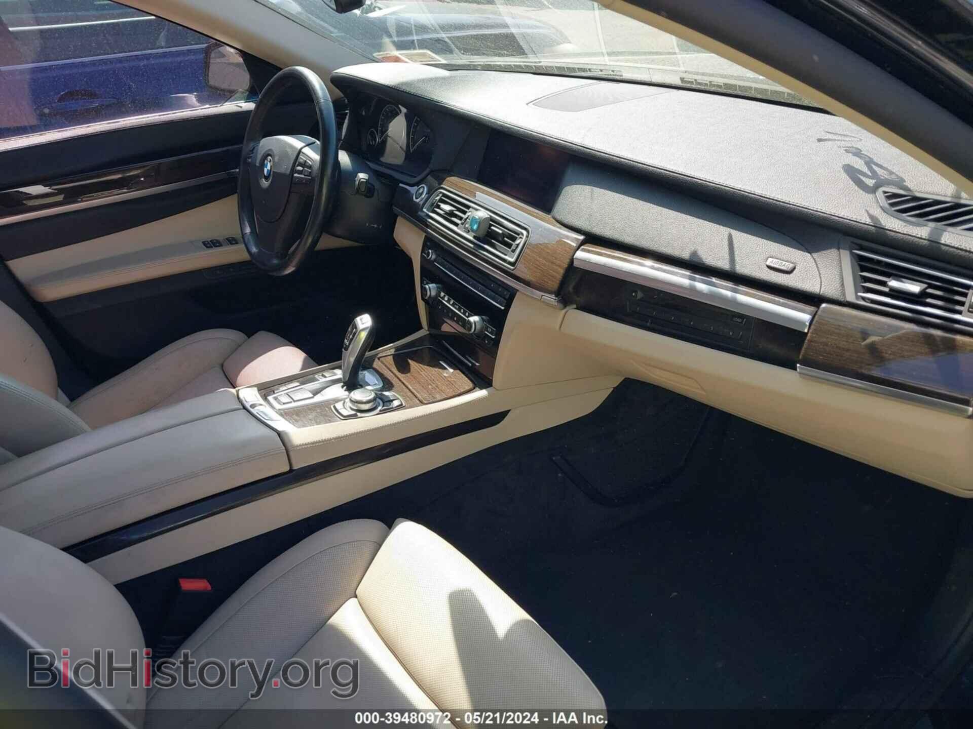 2011 BMW 750LI - VIN: WBAKC8C52BC433002 - Фото 5