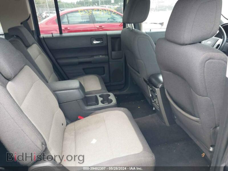 2011 Ford FLEX (VIN 2FMGK5BC5BBD11417) — photo 8 of 16