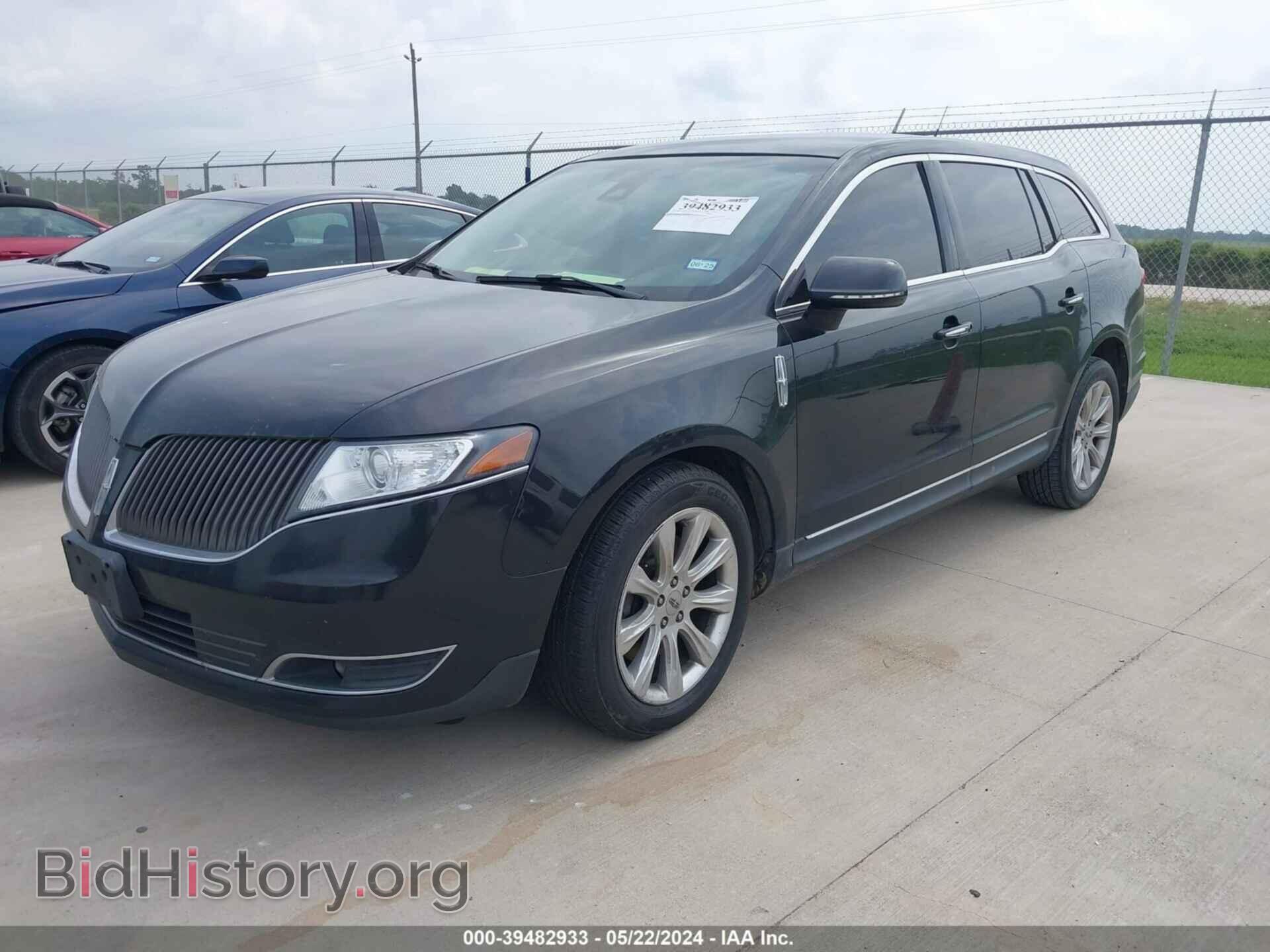 2015 LINCOLN MKT - VIN: 2LMHJ5FK7FBL00521 - Photo 2