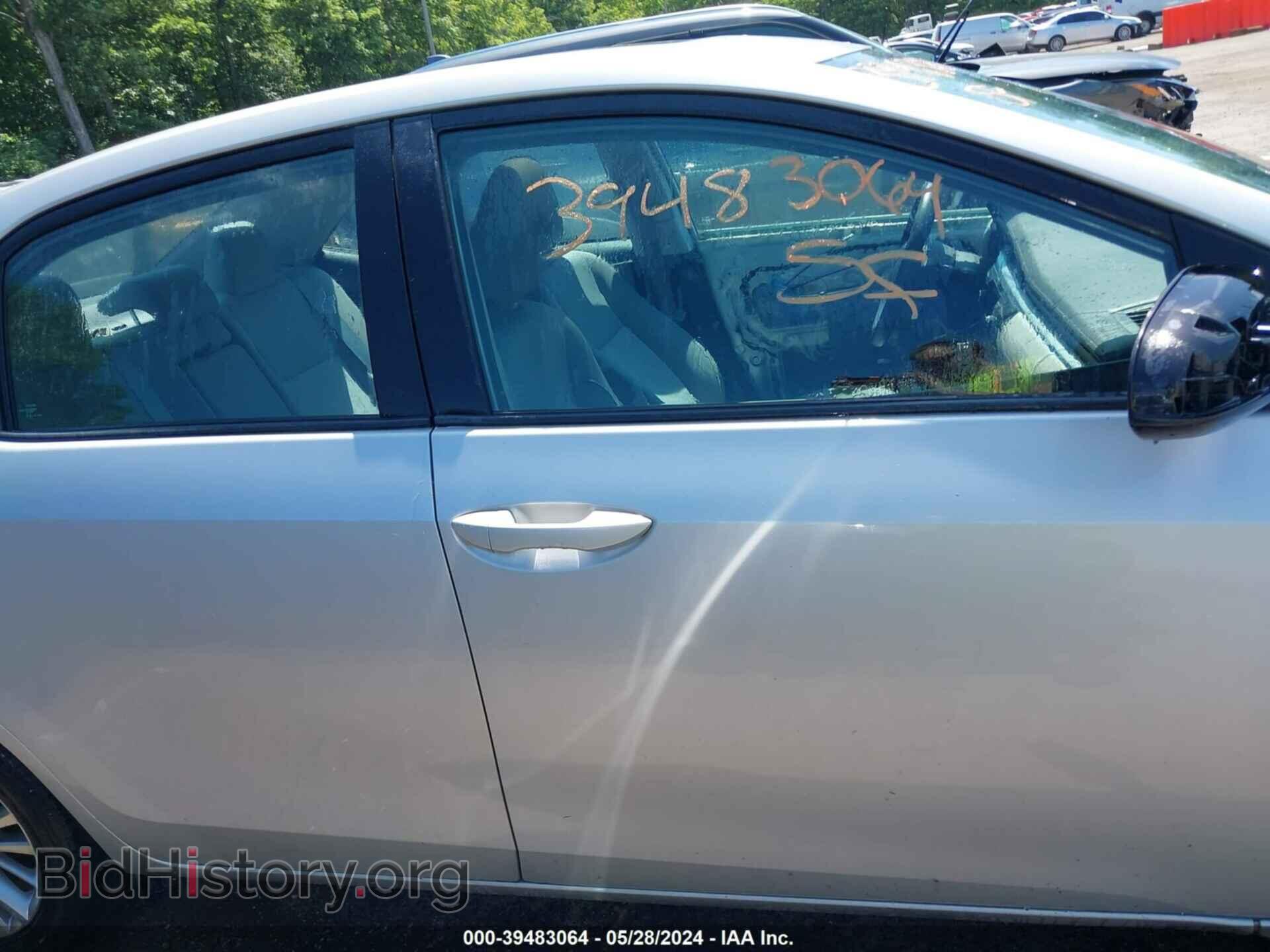 2015 TOYOTA COROLLA - VIN: 2T1BURHE6FC469092 - Фото 14