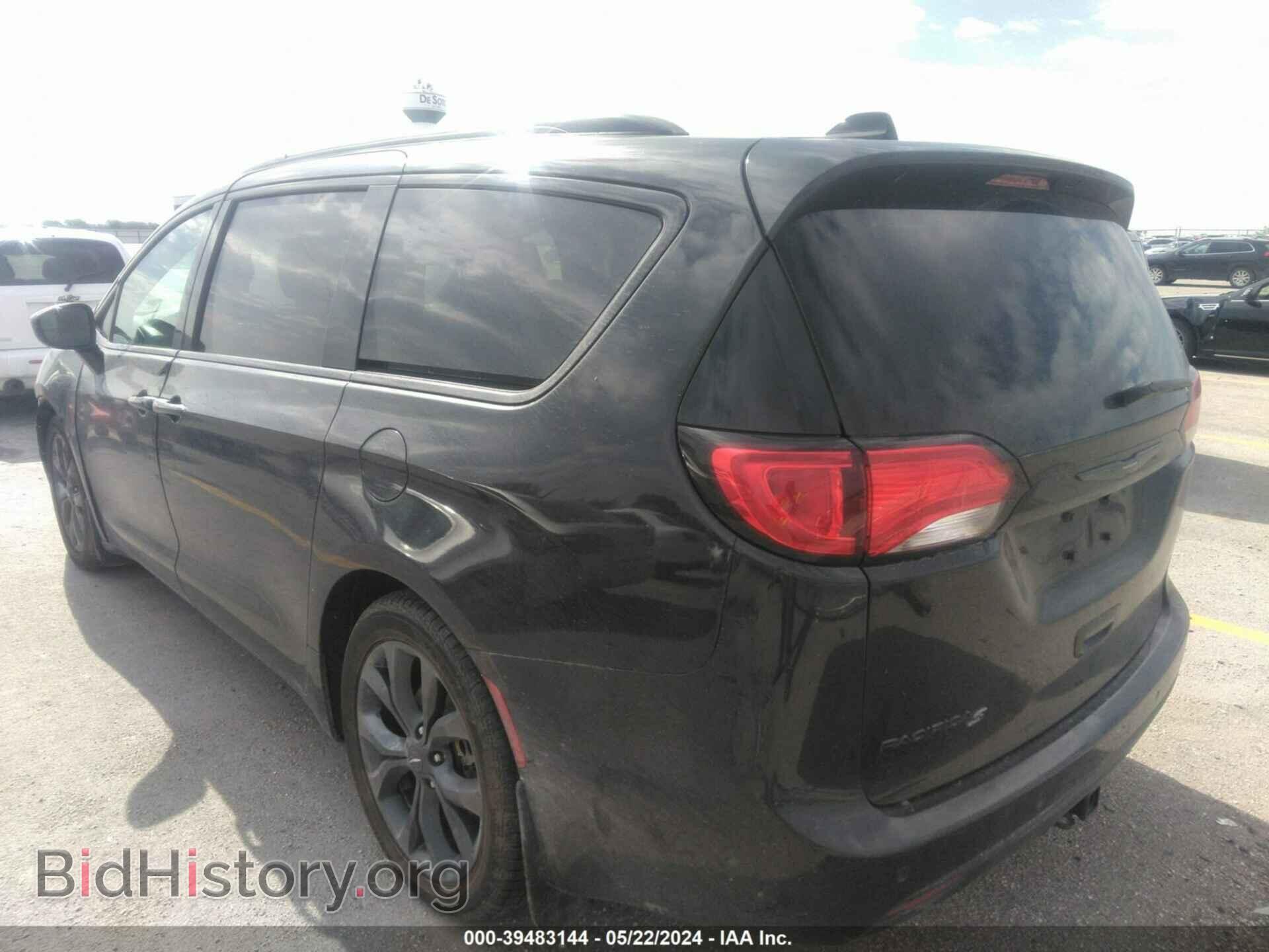 2018 CHRYSLER PACIFICA - VIN: 2C4RC1EG4JR236443 - Фото 3