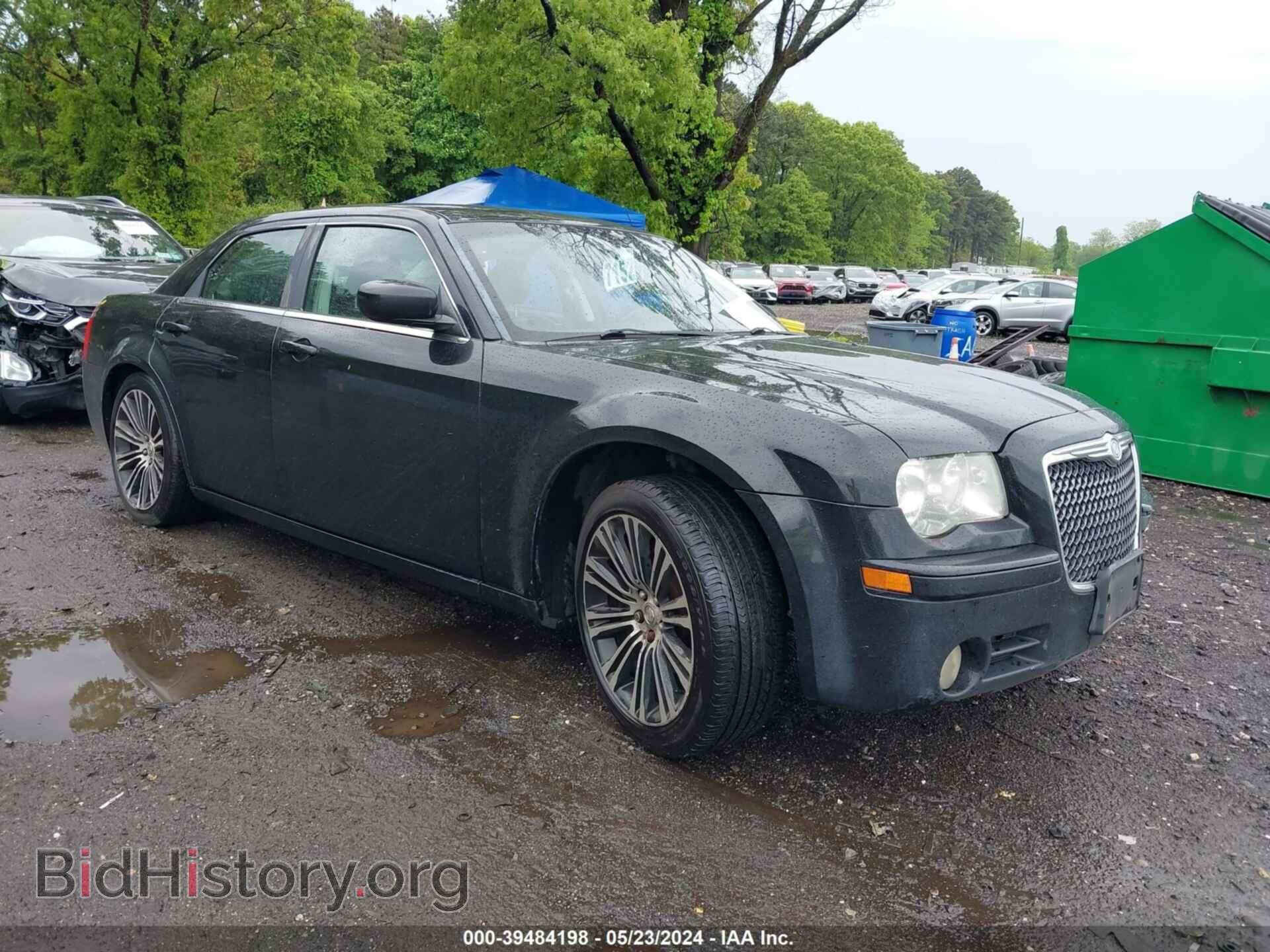 Photo 2C3CA2CV3AH263517 - CHRYSLER 300 2010