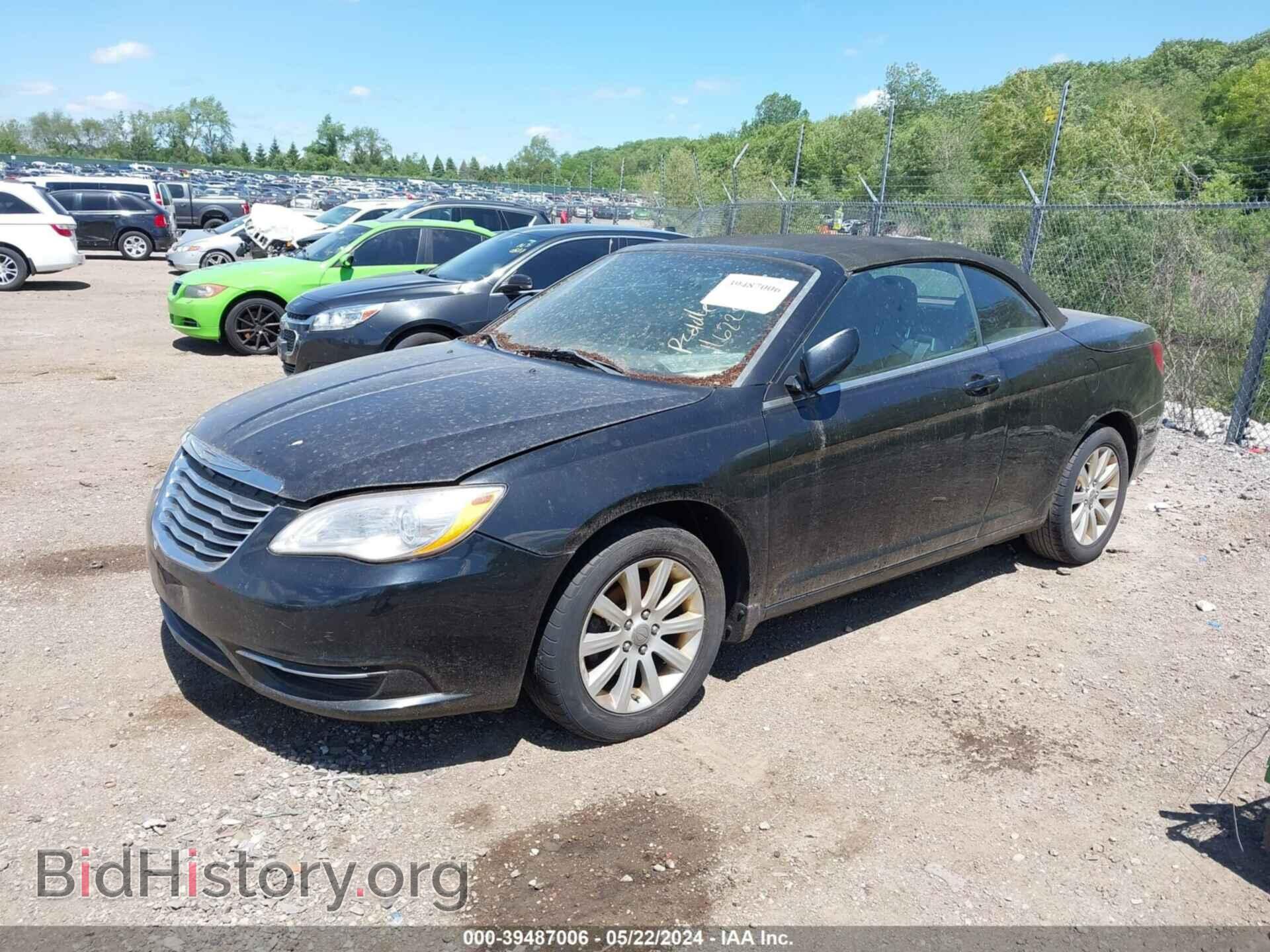 2011 CHRYSLER 200 - VIN: 1C3BC2EB9BN607000 - Фото 2