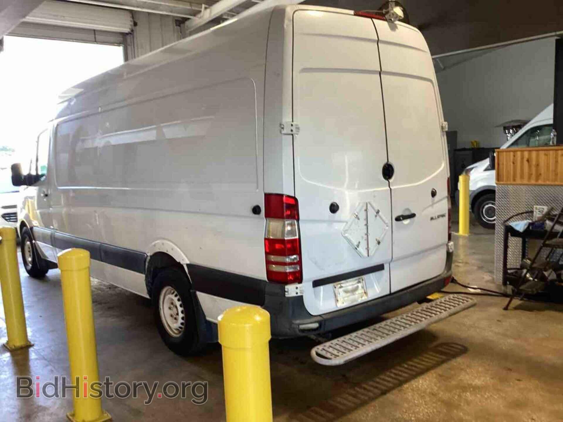 2014 MERCEDES-BENZ SPRINTER - VIN: WD3PE8DE9E5823311 - Фото 2