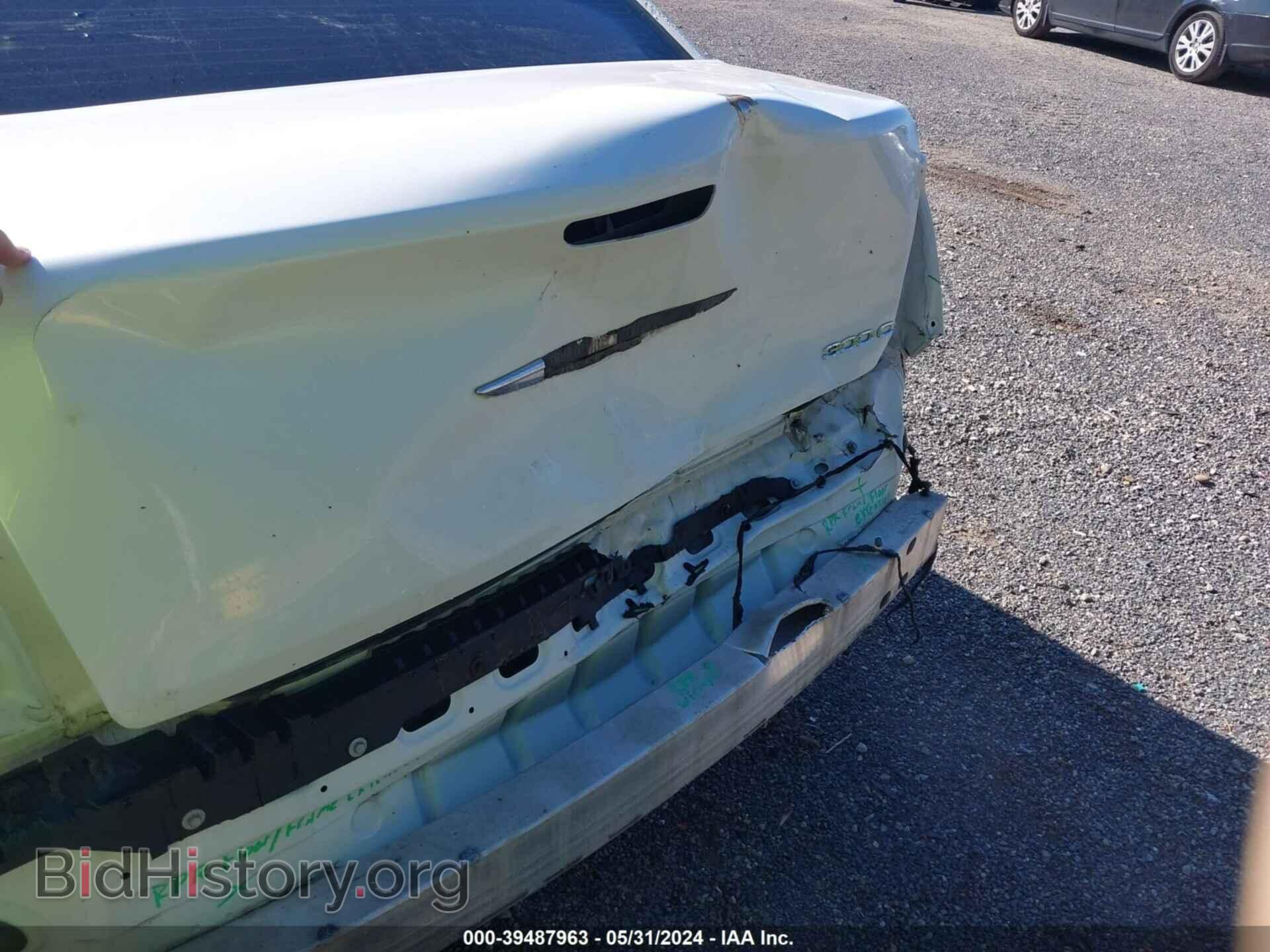 2015 CHRYSLER 300C - VIN: 2C3CCAET3FH756671 - Фото 6