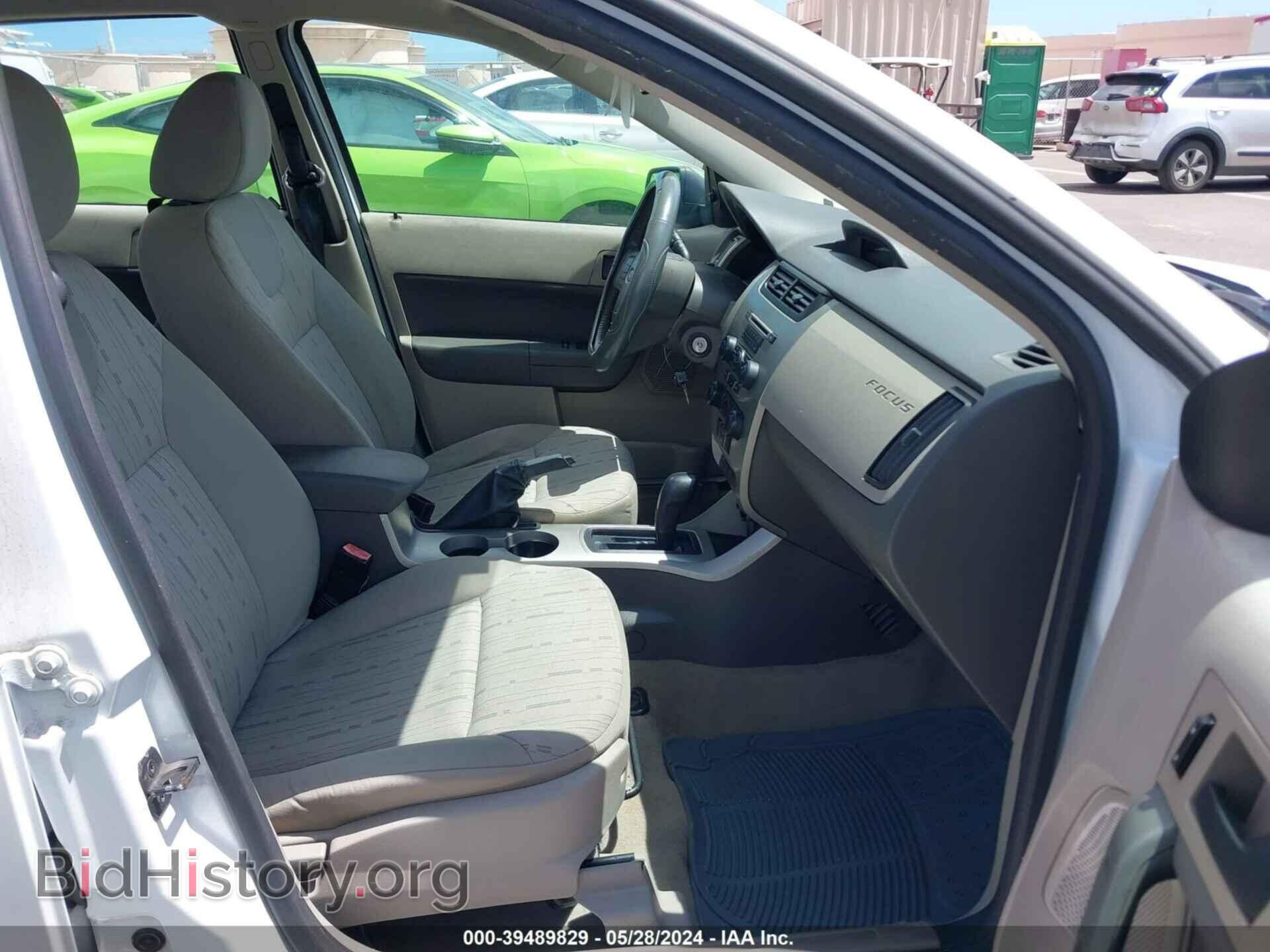 2008 FORD FOCUS - VIN: 1FAHP35N58W242558 - Фото 5