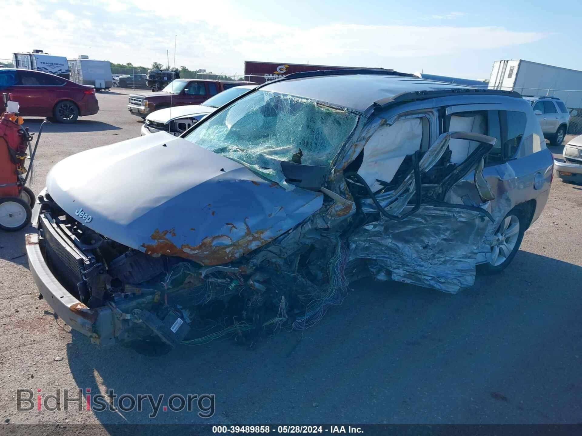 2015 JEEP COMPASS - VIN: 1C4NJDBB6FD130424 - Фото 2