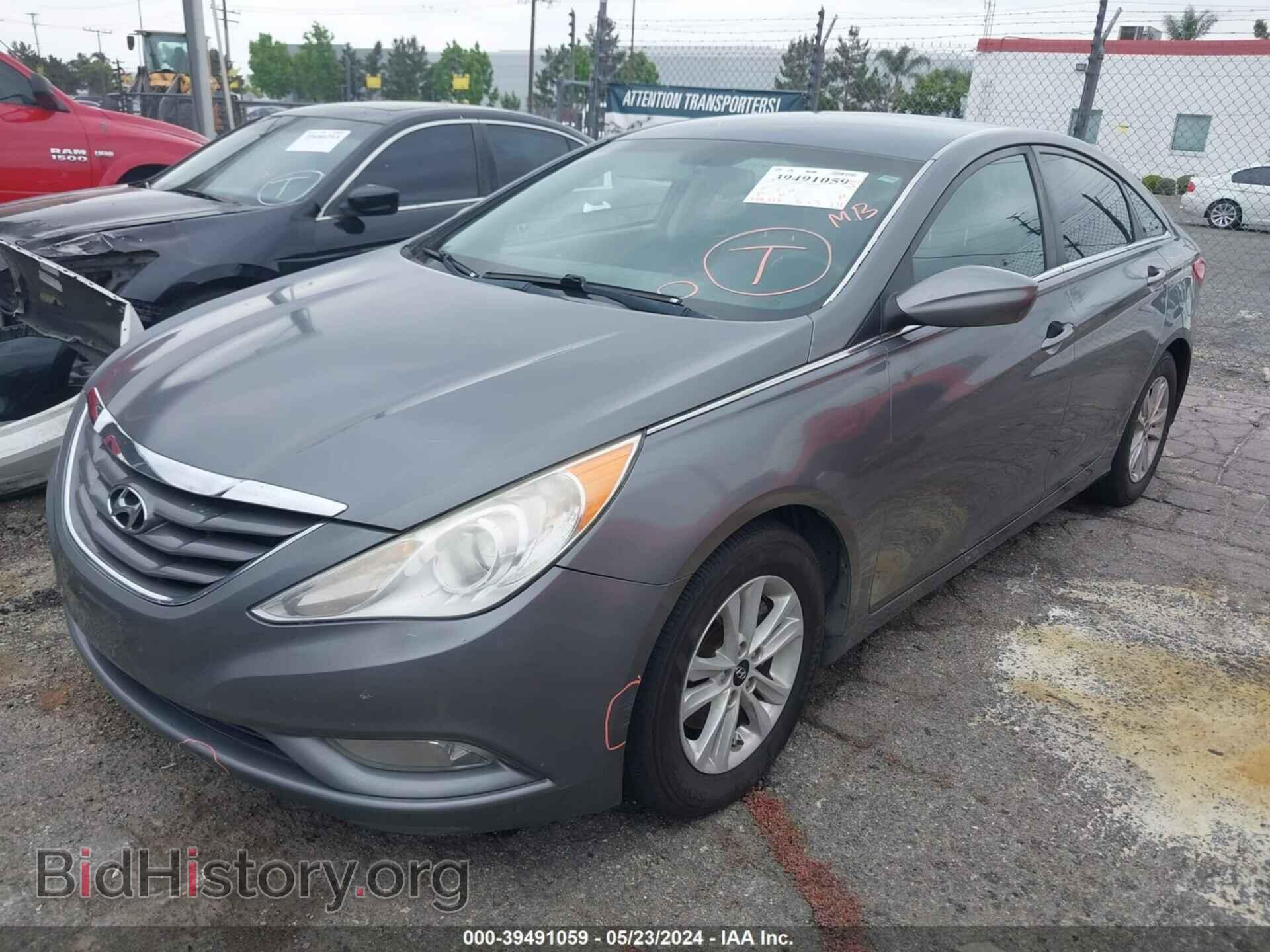 2013 HYUNDAI SONATA - VIN: 5NPEB4AC6DH577625 - Фото 2