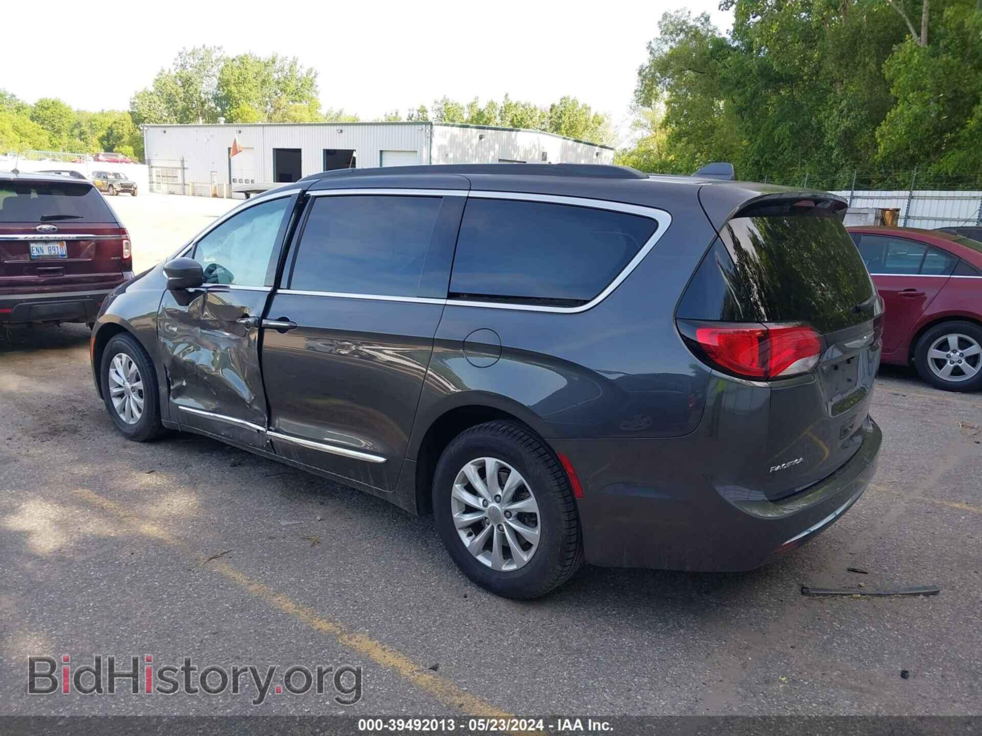 2017 CHRYSLER PACIFICA - VIN: 2C4RC1BG7HR839966 - Фото 3