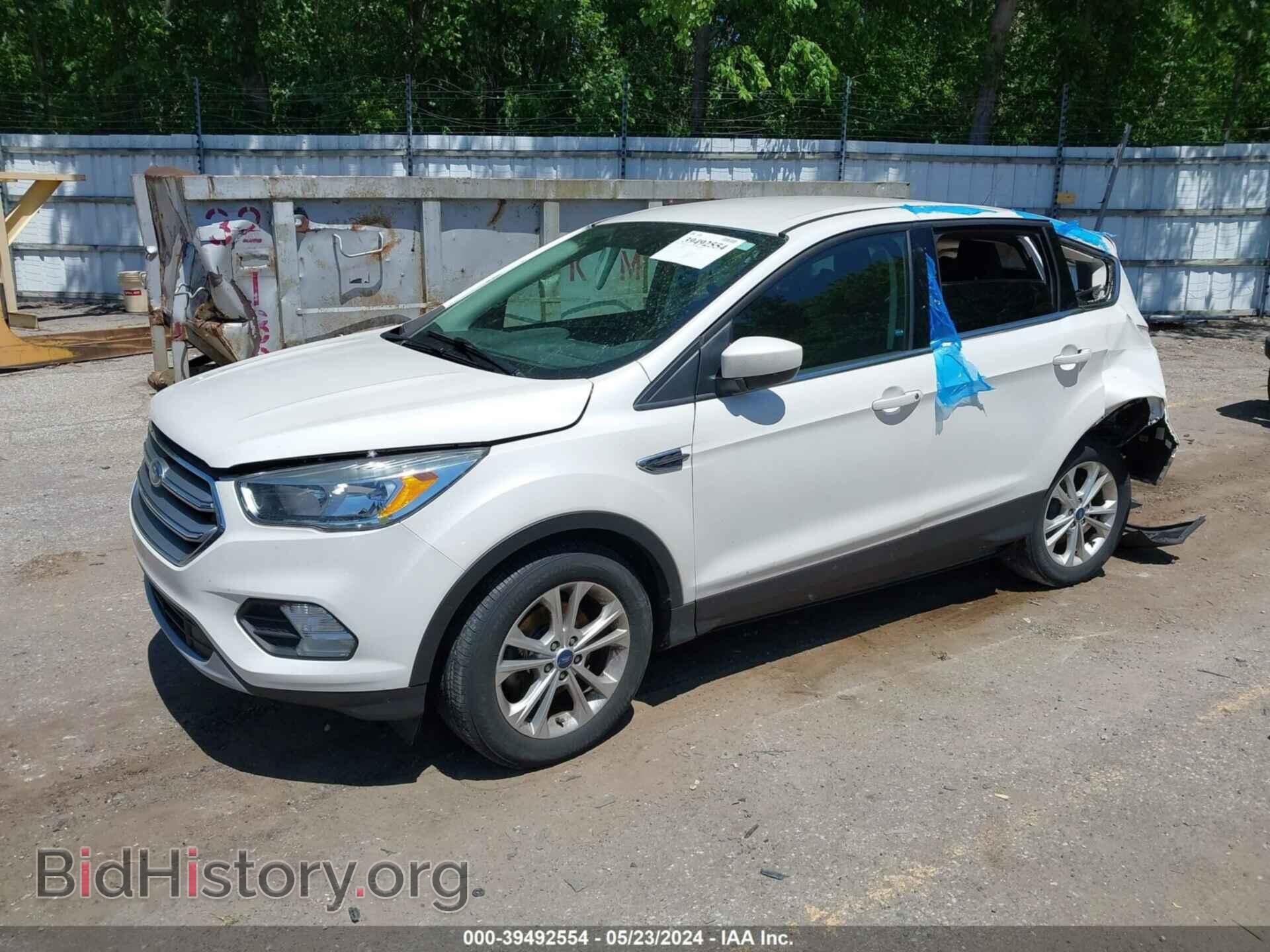 2017 FORD ESCAPE - VIN: 1FMCU0GD5HUB13730 - Фото 2