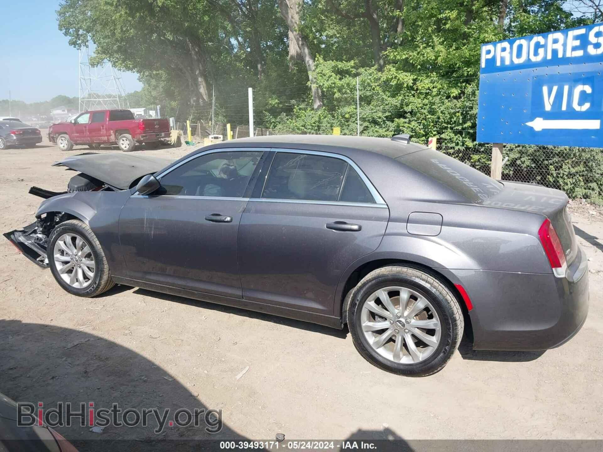 2017 CHRYSLER 300 - VIN: 2C3CCARG5HH648665 - Фото 14