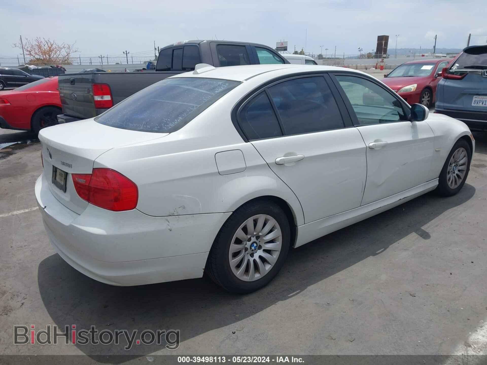2009 BMW 328I - VIN: WBAPH57589NL79915 - Фото 4