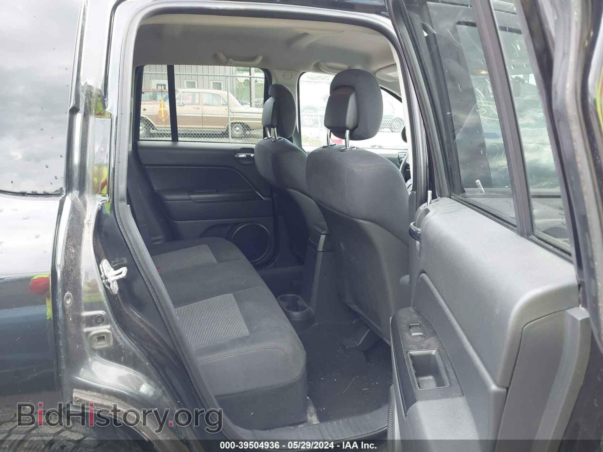 2011 JEEP COMPASS - VIN: 1J4NF1FB4BD218953 - Photo 8