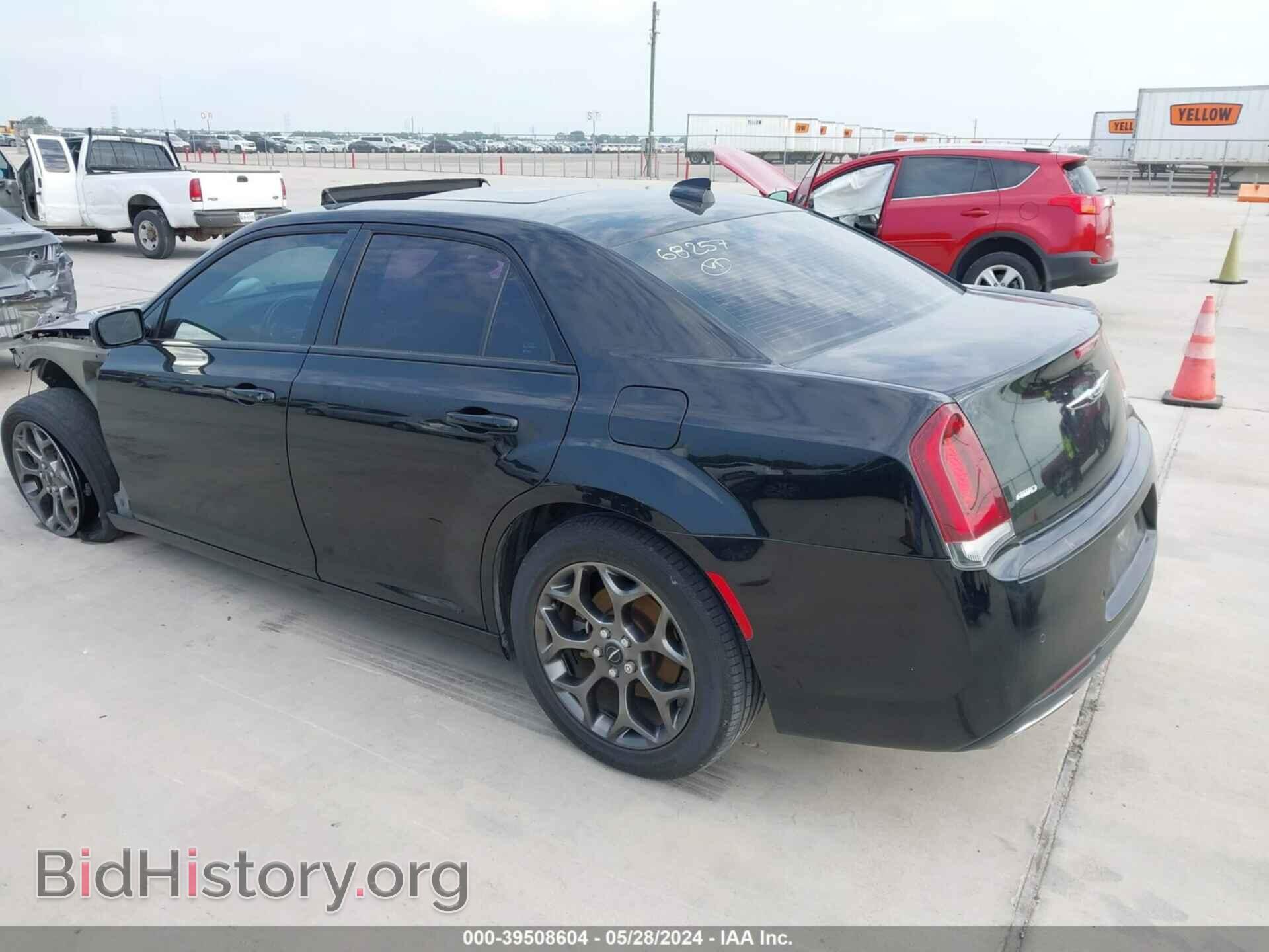 2016 CHRYSLER 300 - VIN: 2C3CCAGG9GH244477 - Фото 3