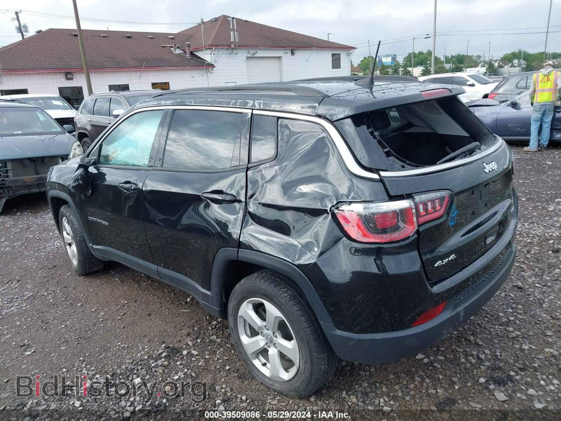 2019 JEEP COMPASS - VIN: 3C4NJDBB0KT812994 - Фото 3
