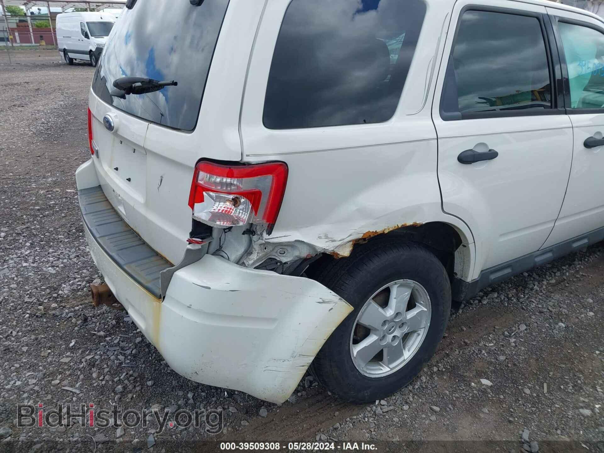2011 FORD ESCAPE - VIN: 1FMCU9D76BKC36832 - Photo 6