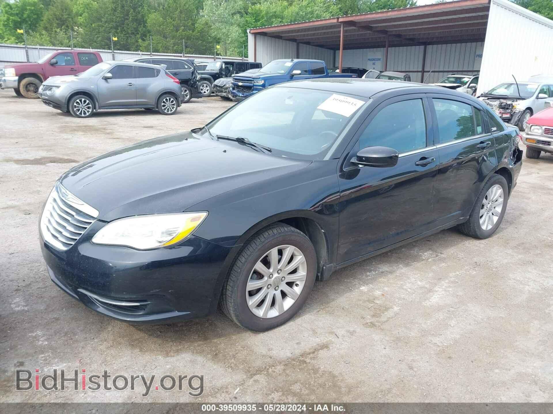 2013 CHRYSLER 200 - VIN: 1C3CCBBB4DN501372 - Фото 2