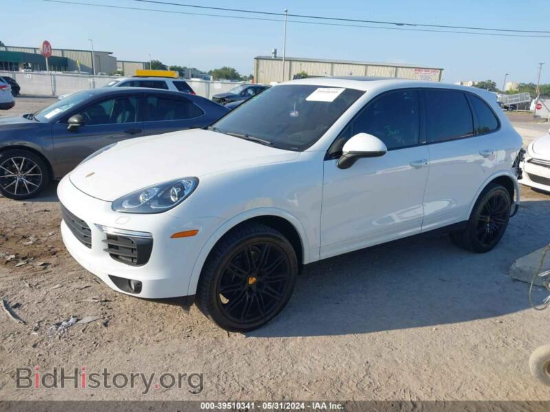 2017 Porsche CAYENNE (VIN WP1AA2A2XHKA86980) — photo 2 of 17