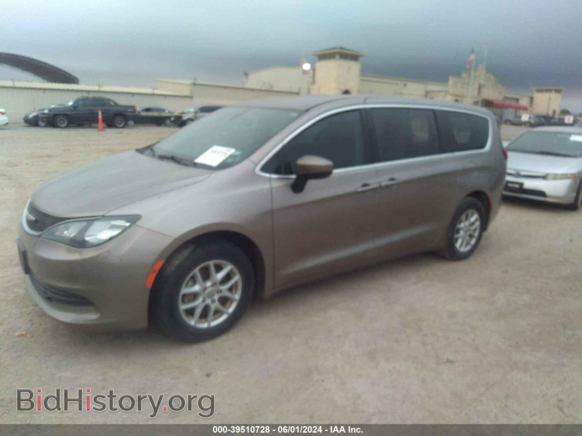 2017 CHRYSLER PACIFICA - VIN: 2C4RC1DG2HR577772 - Photo 2