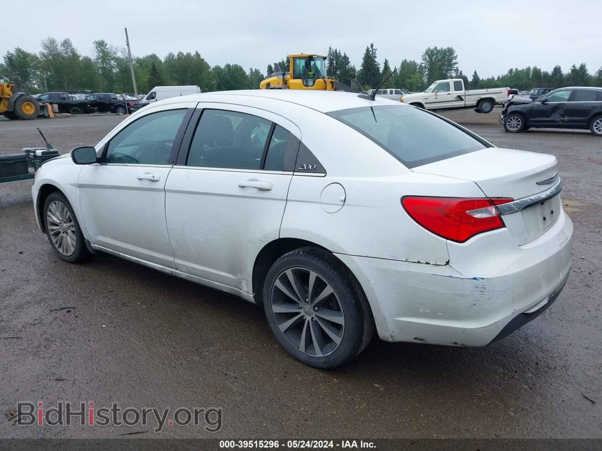 2013 CHRYSLER 200 - VIN: 1C3CCBAB7DN671470 - Фото 3