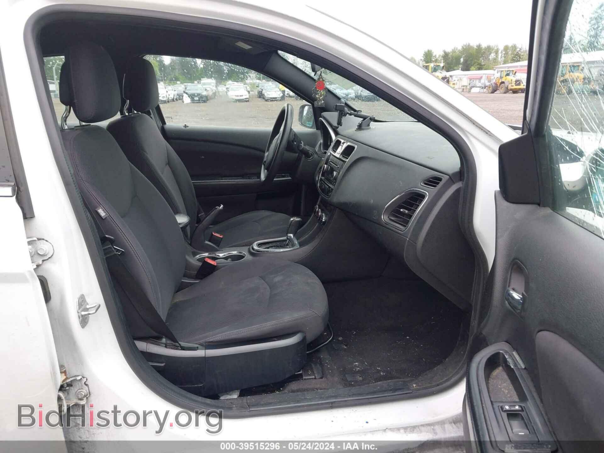 2013 CHRYSLER 200 - VIN: 1C3CCBAB7DN671470 - Фото 5
