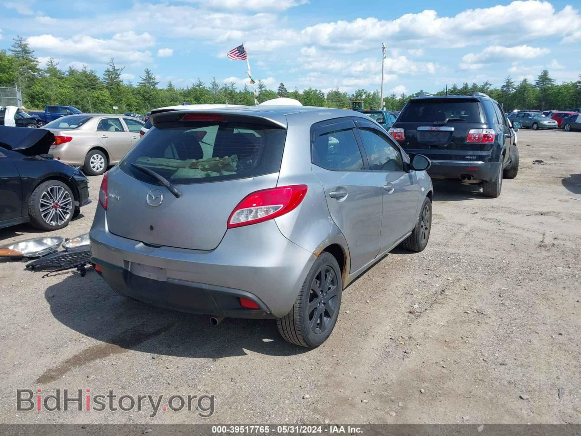 2011 MAZDA MAZDA2 - VIN: JM1DE1HZ5B0127373 - Фото 4
