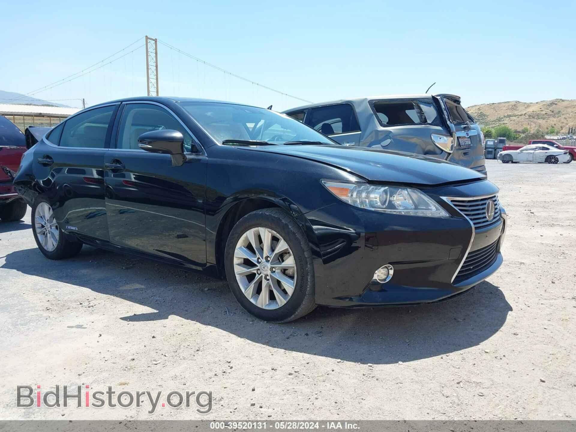 Фотография JTHBW1GG3E2055357 - LEXUS ES 300H 2014