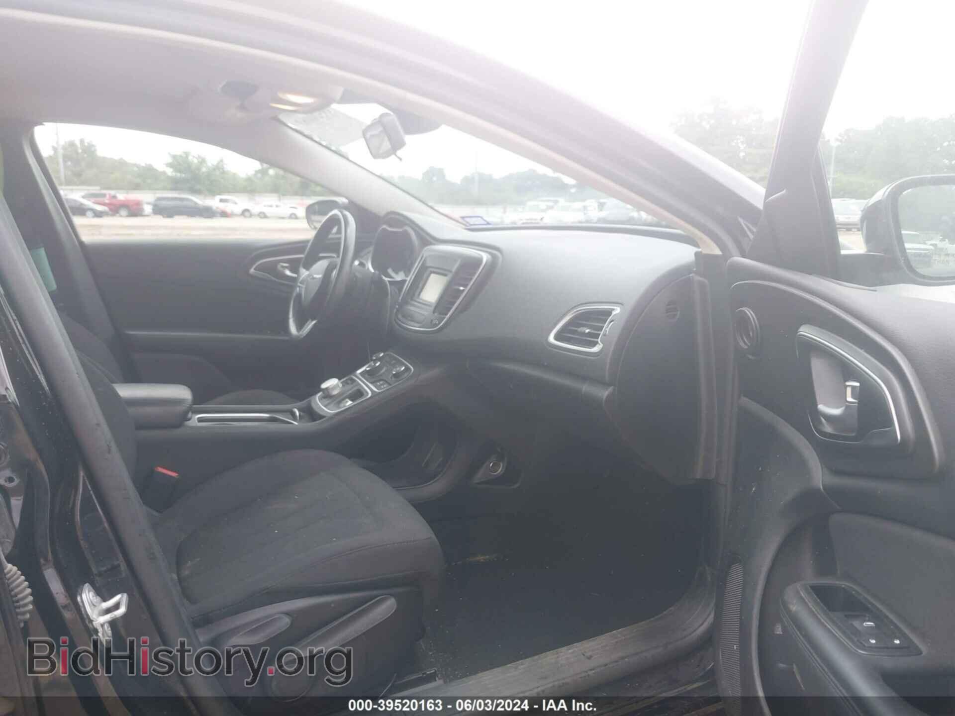 2016 CHRYSLER 200 - VIN: 1C3CCCFB2GN196300 - Фото 5