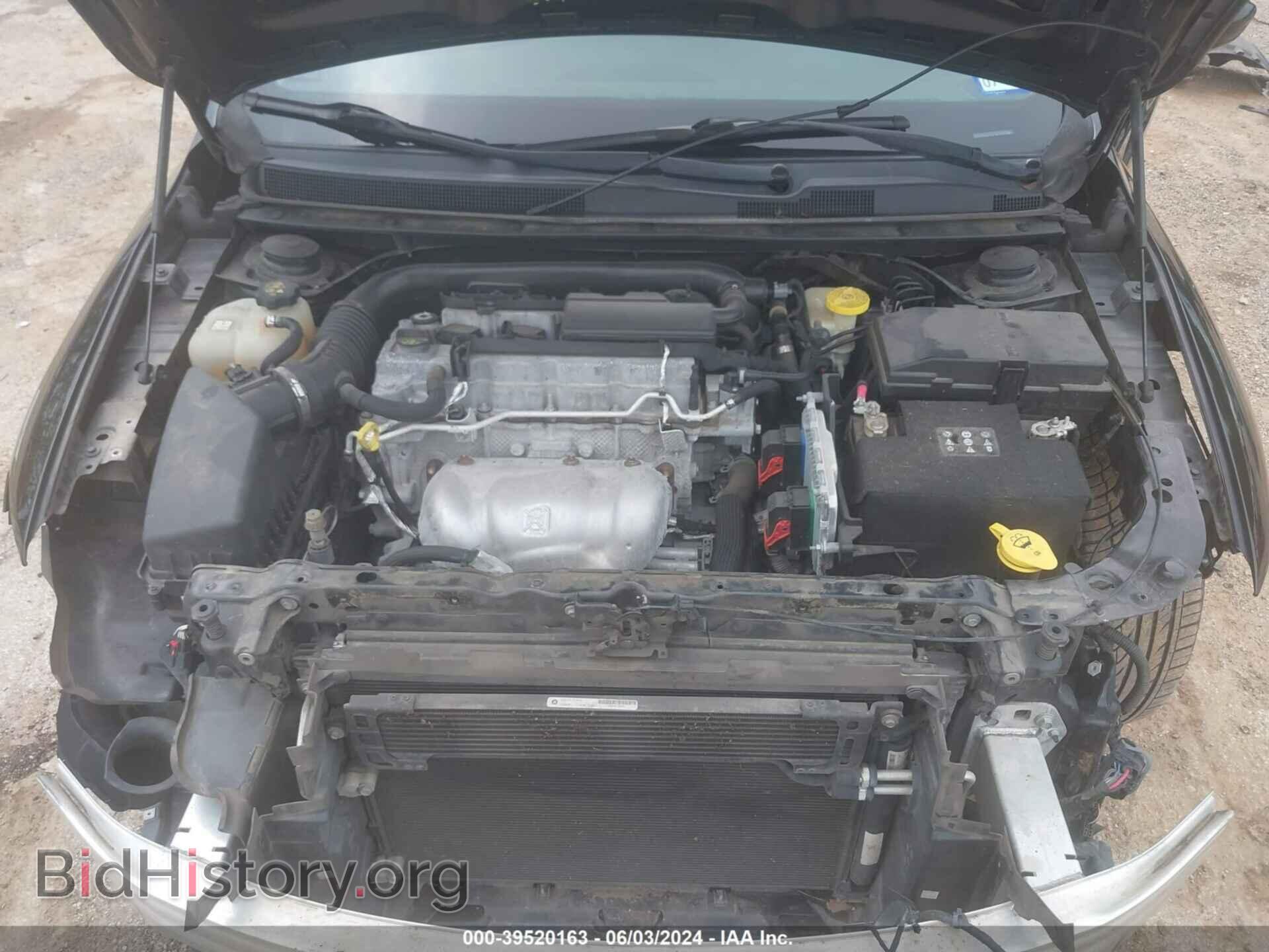 2016 CHRYSLER 200 - VIN: 1C3CCCFB2GN196300 - Фото 10