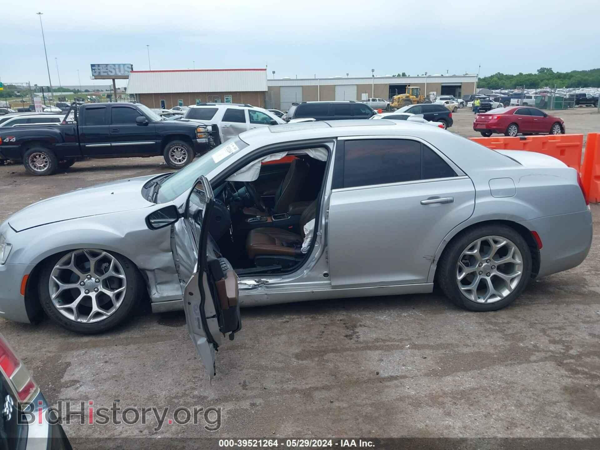 2019 CHRYSLER 300 - VIN: 2C3CCAPT1KH624063 - Фото 14