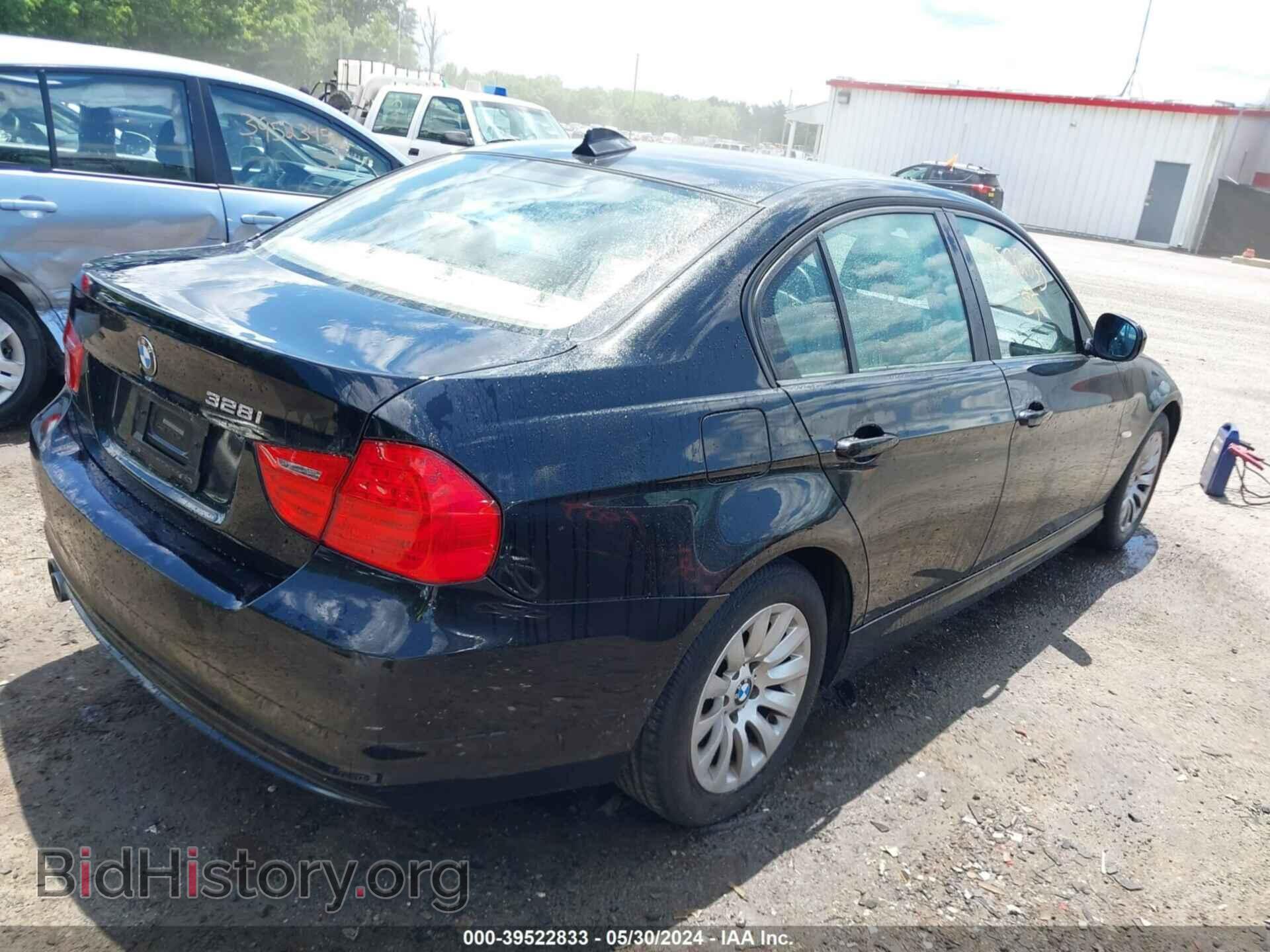 2009 BMW 328I - VIN: WBAPH77529NL84121 - Фото 4