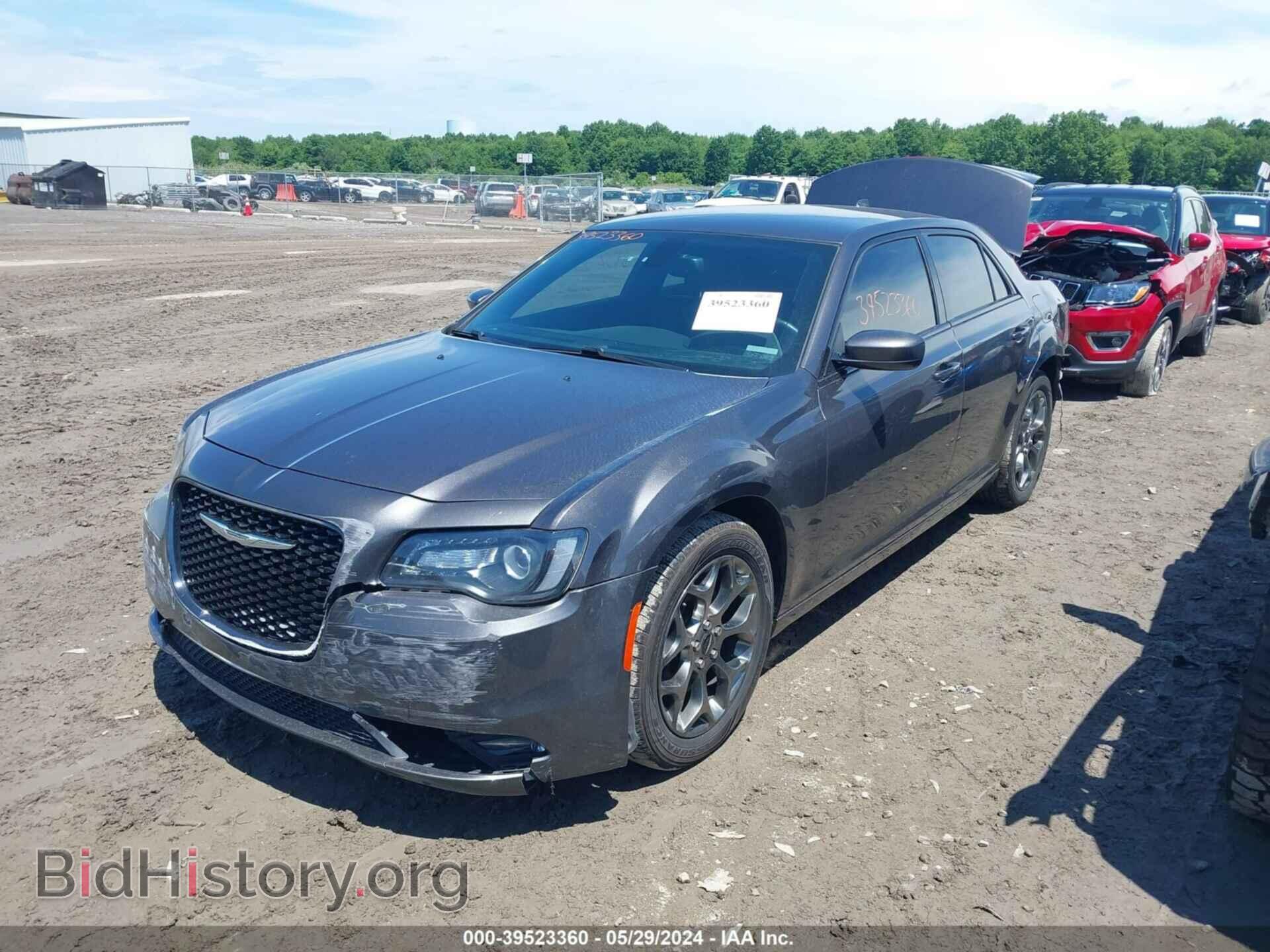 2016 CHRYSLER 300 - VIN: 2C3CCAGG6GH244582 - Фото 2