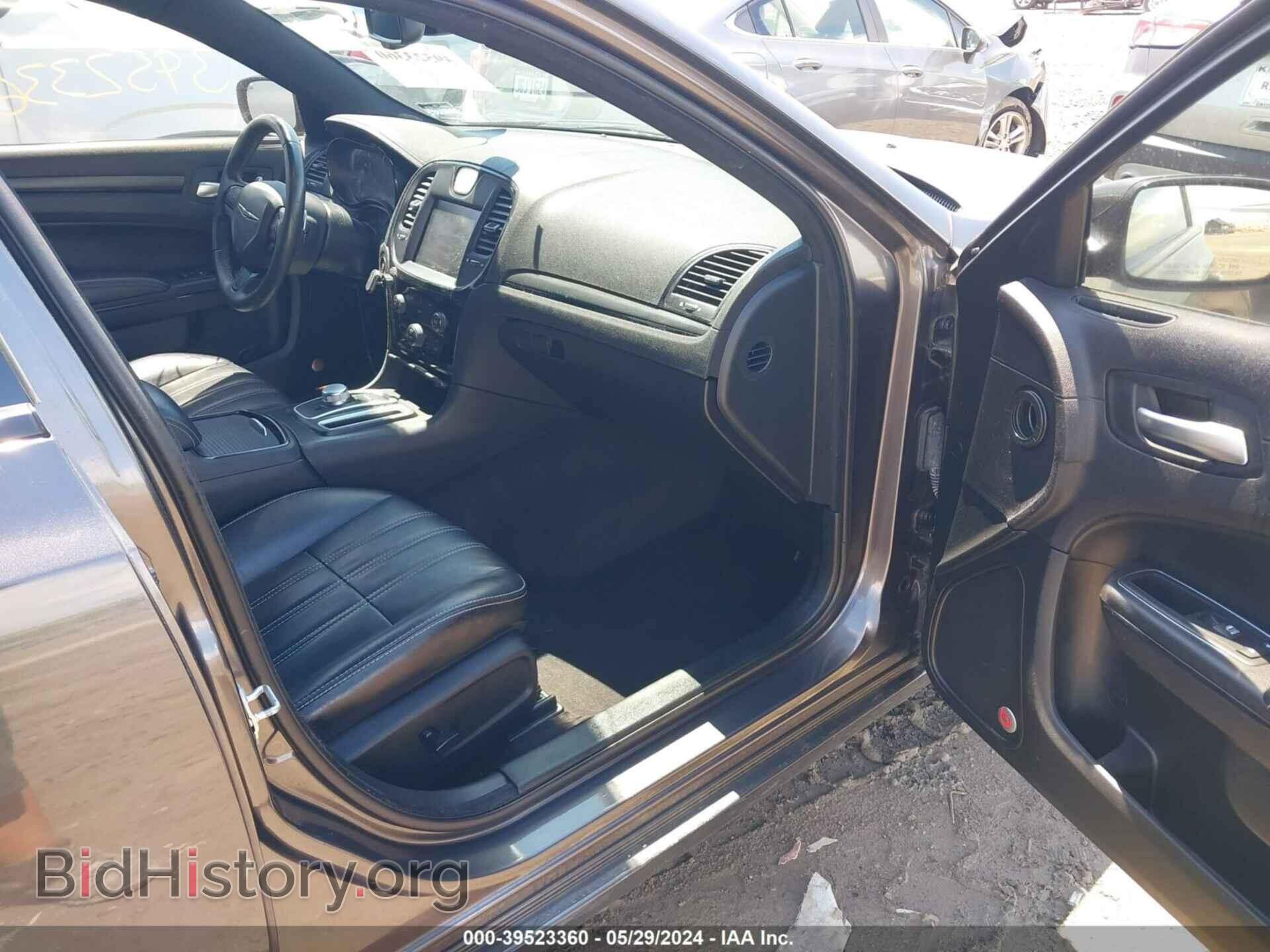 2016 CHRYSLER 300 - VIN: 2C3CCAGG6GH244582 - Фото 5