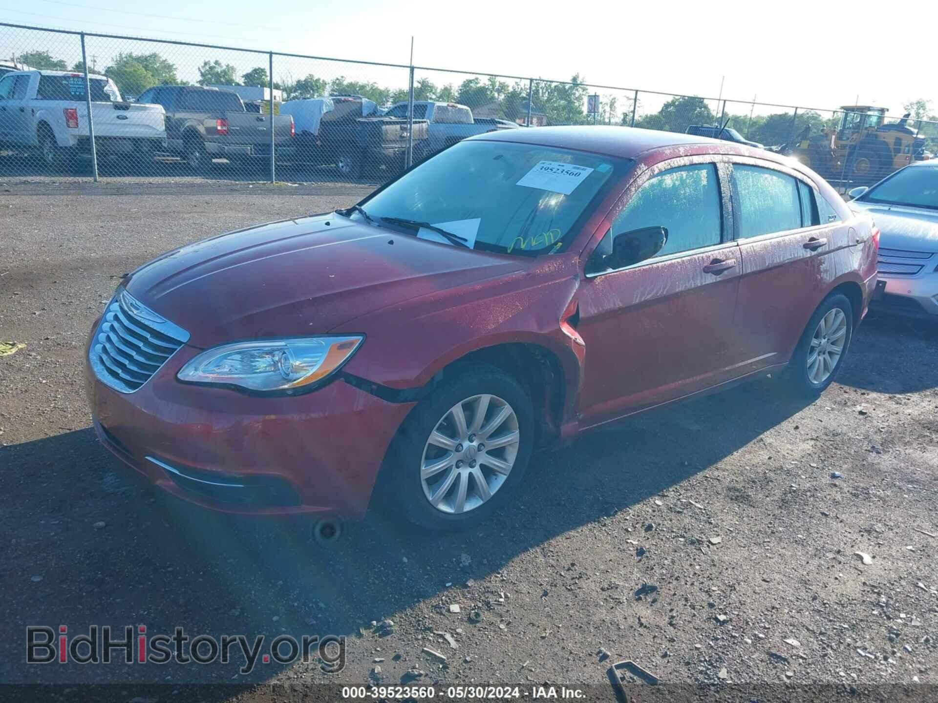 2012 CHRYSLER 200 - VIN: 1C3CCBBB4CN106817 - Фото 2