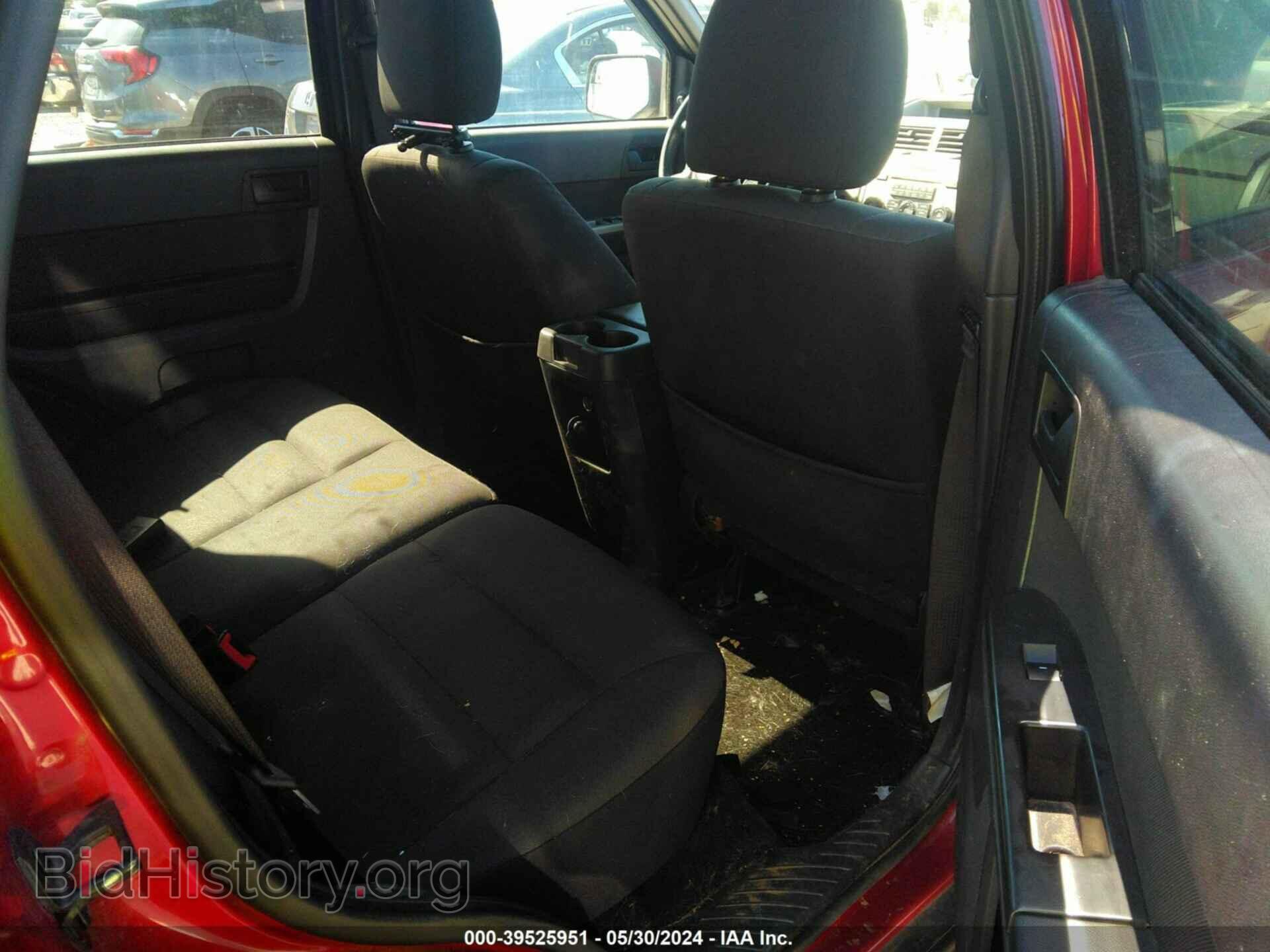 2011 FORD ESCAPE - VIN: 1FMCU9D77BKC11650 - Фото 8