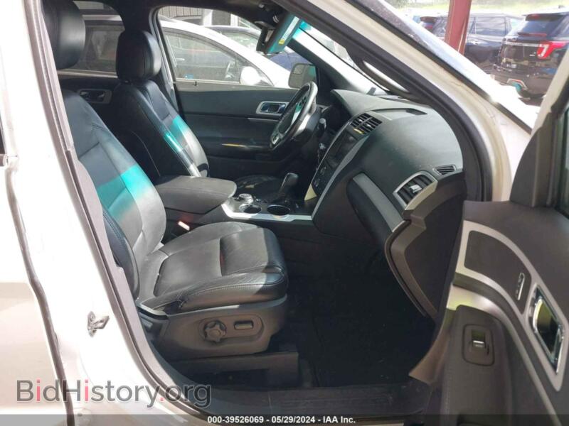 2011 Ford EXPLORER (VIN 1FMHK8D82BGA65126) — фото 5 из 11