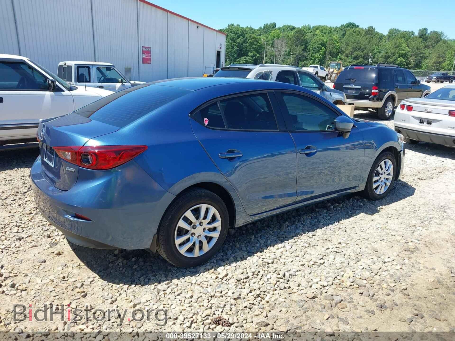 2017 MAZDA MAZDA3 - VIN: 3MZBN1U73HM109811 - Фото 4