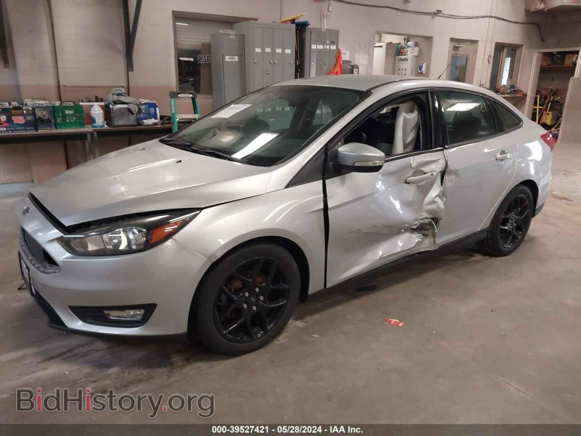 2016 FORD FOCUS - VIN: 1FADP3F22GL295205 - Photo 2