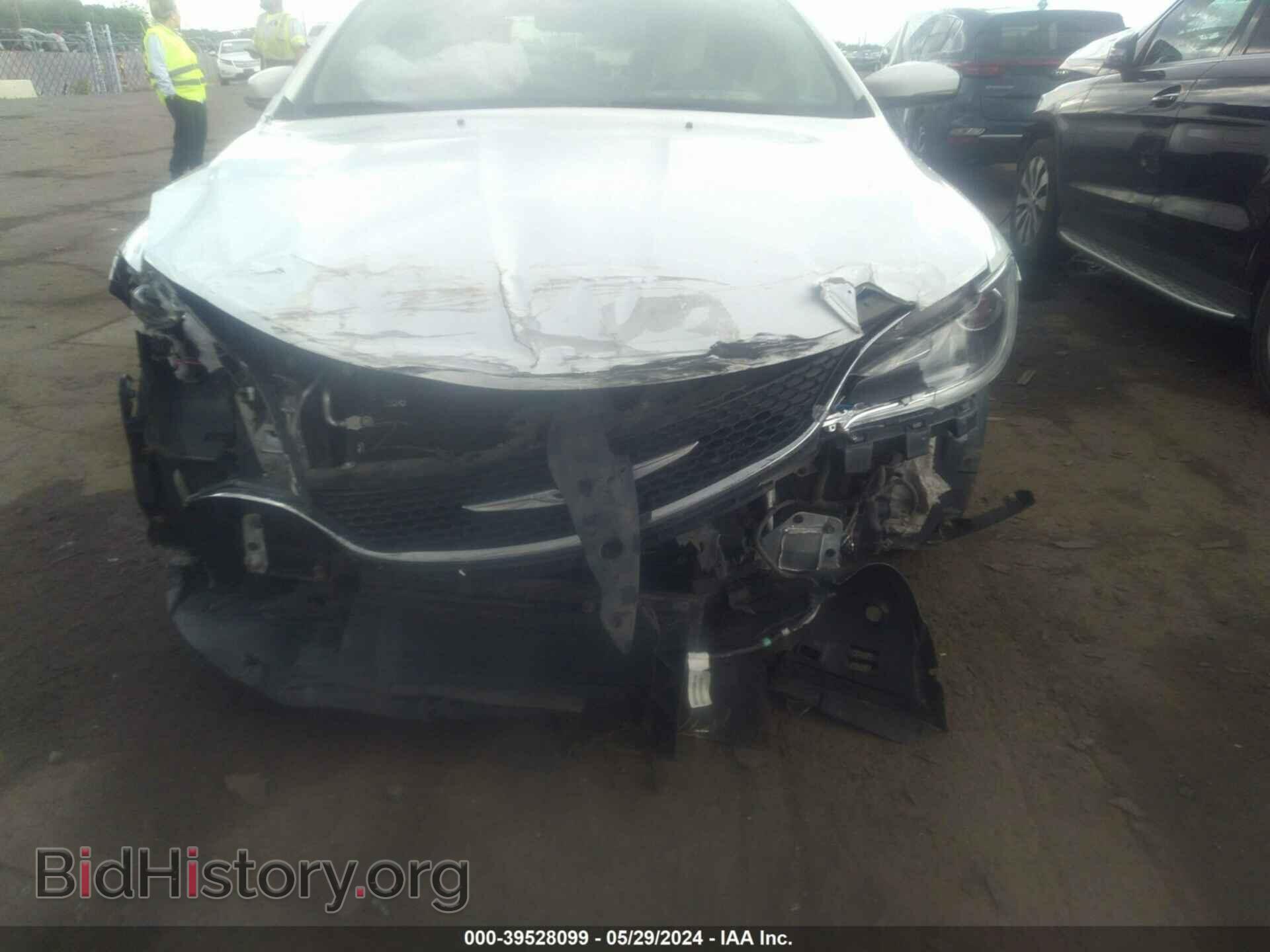 2016 CHRYSLER 200 - VIN: 1C3CCCCB2GN134982 - Фото 6