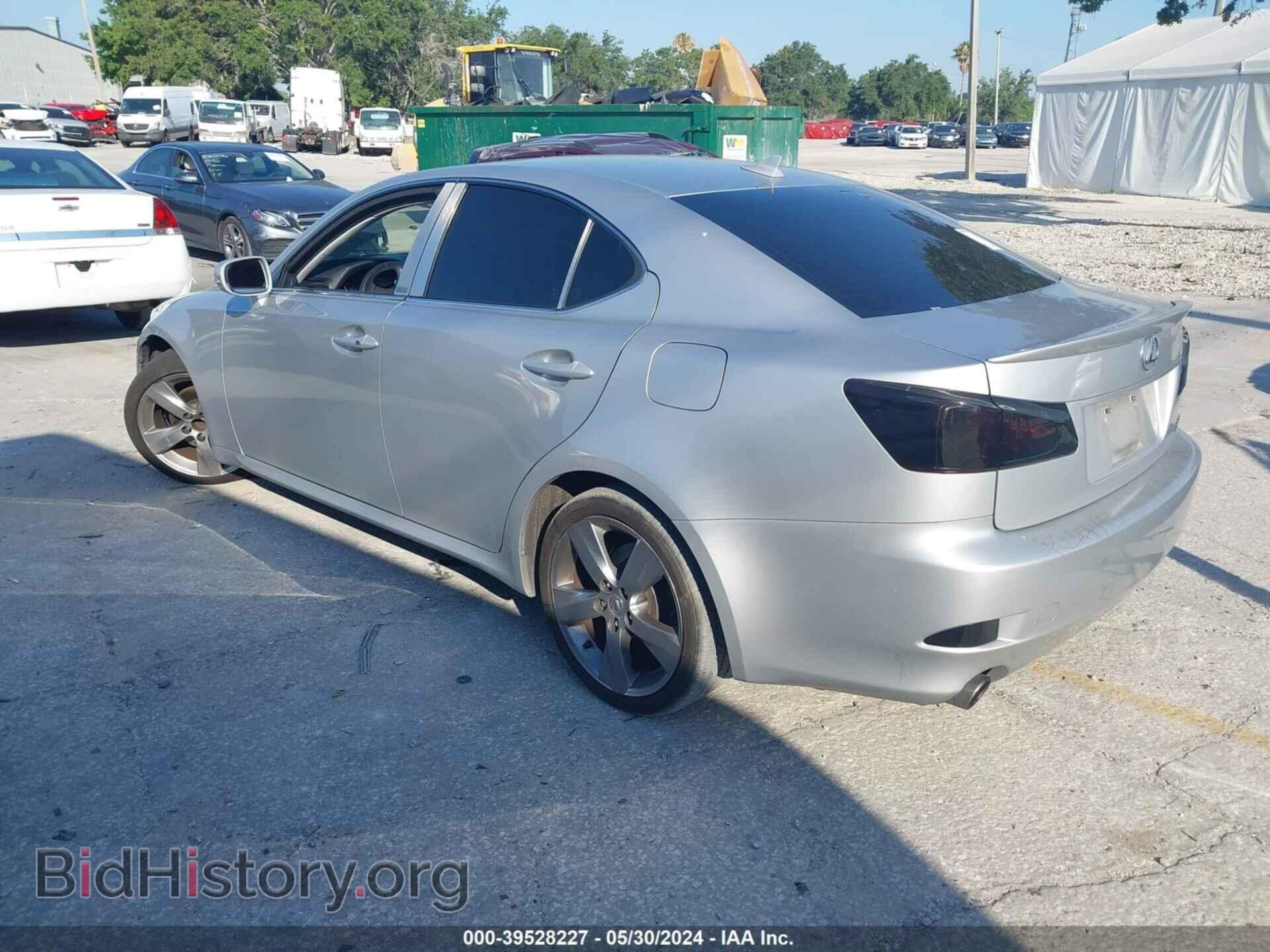 2011 LEXUS IS 250 - VIN: JTHBF5C27B5132470 - Фото 3