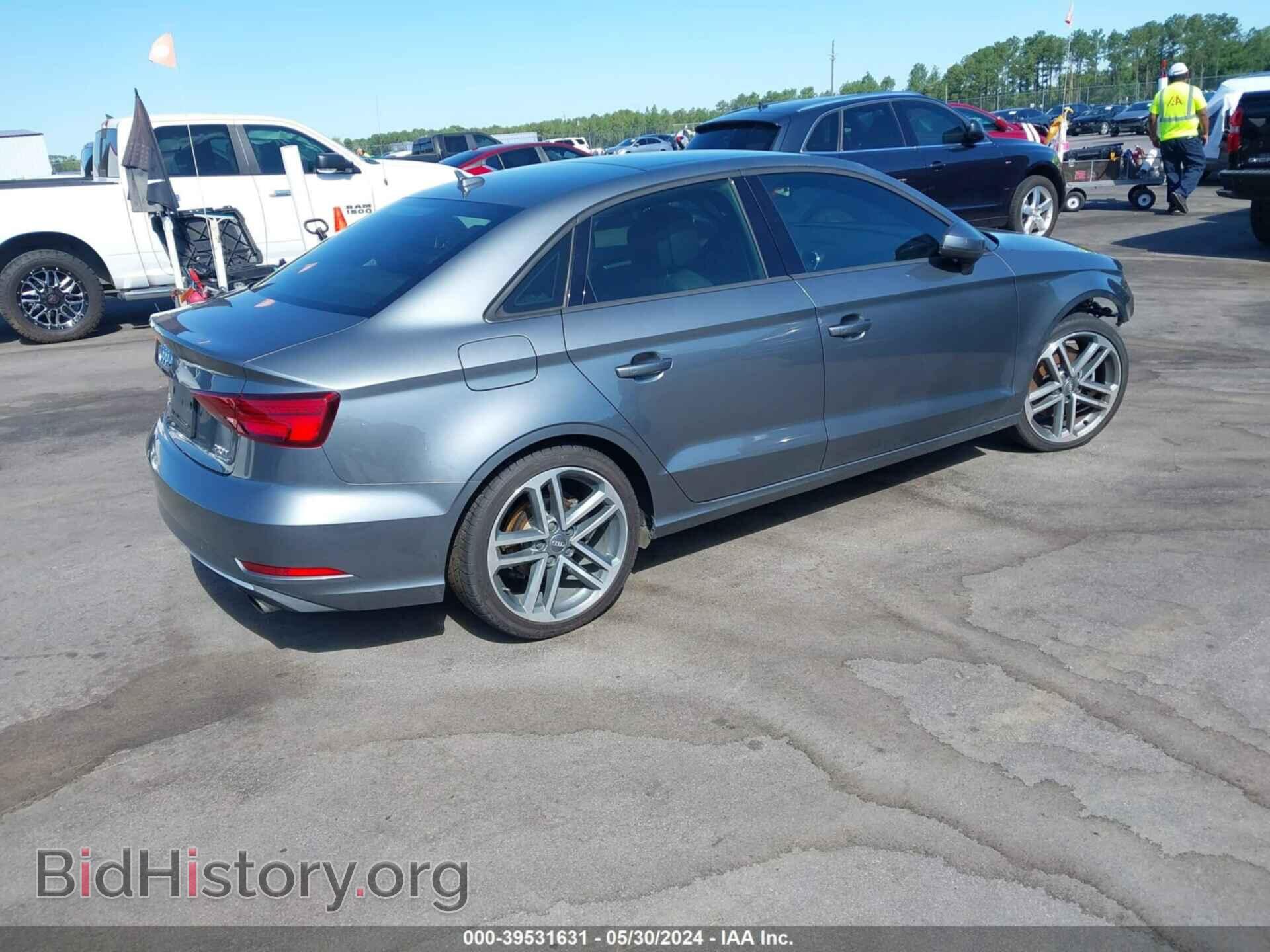 2018 AUDI A3 - VIN: WAUB8GFF0J1083069 - Фото 4