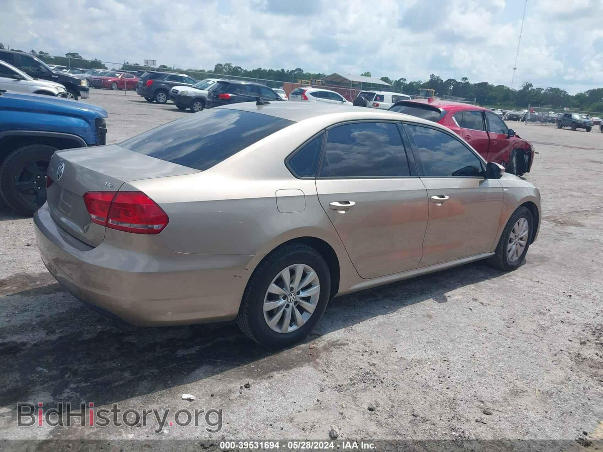 2015 VOLKSWAGEN PASSAT - VIN: 1VWAT7A32FC077678 - Фото 4