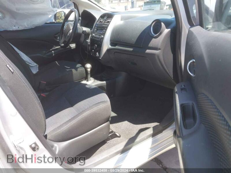 2015 Nissan VERSA NOTE (VIN 3N1CE2CP1FL421050) — фото 5 из 11