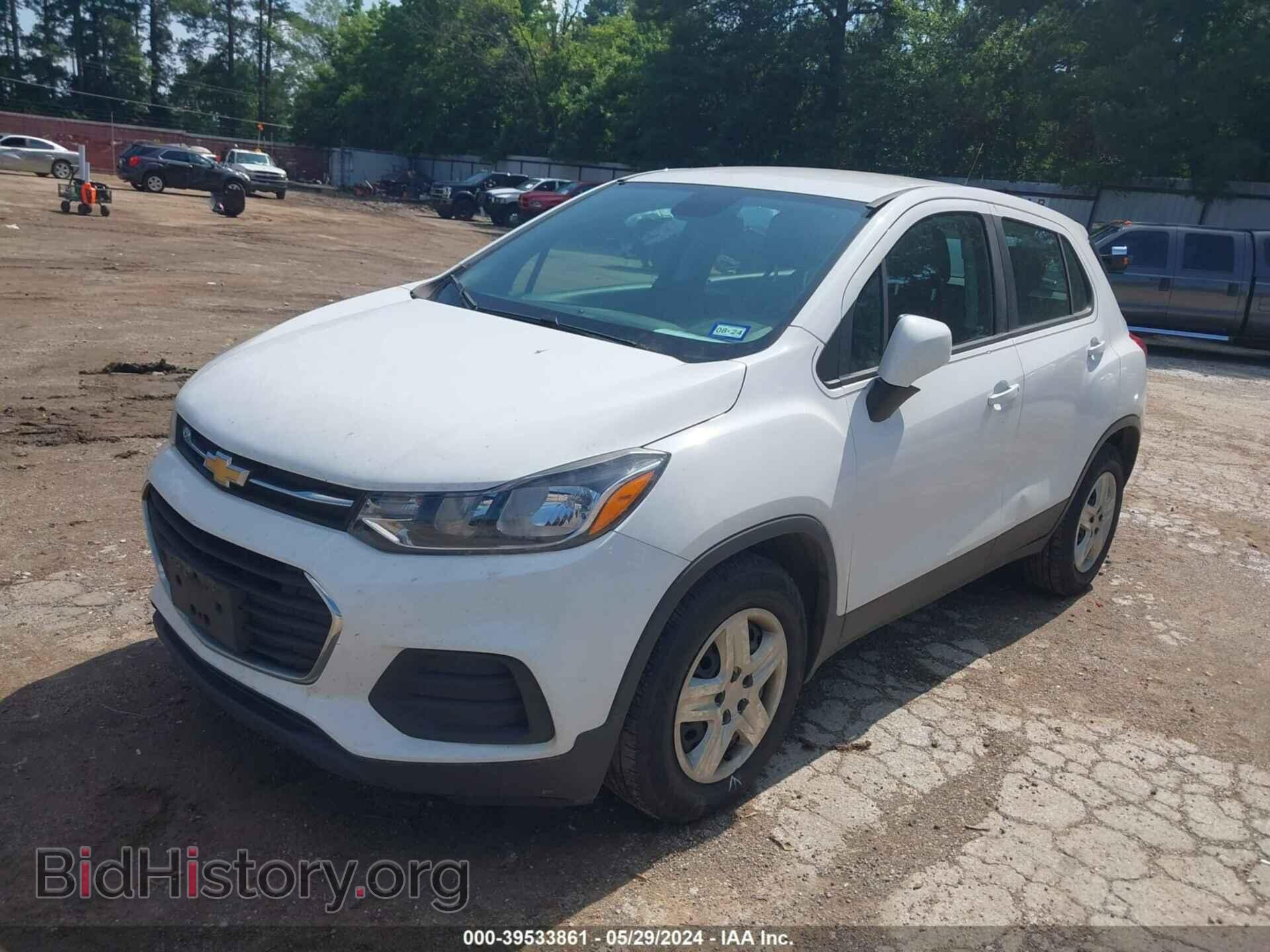 2017 CHEVROLET TRAX - VIN: 3GNCJKSBXHL265437 - Фото 2