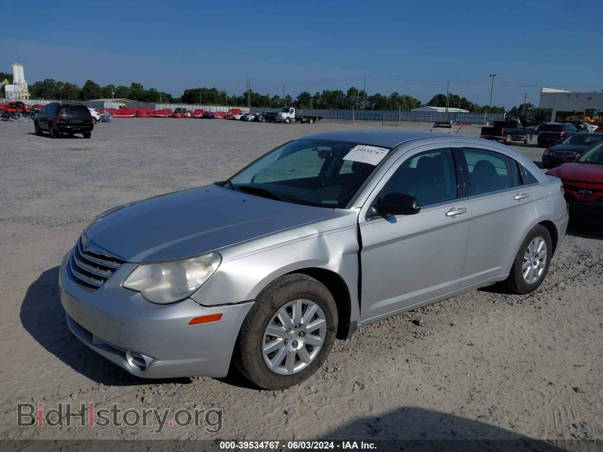 2010 CHRYSLER SEBRING - VIN: 1C3CC4FB0AN125951 - Фото 2