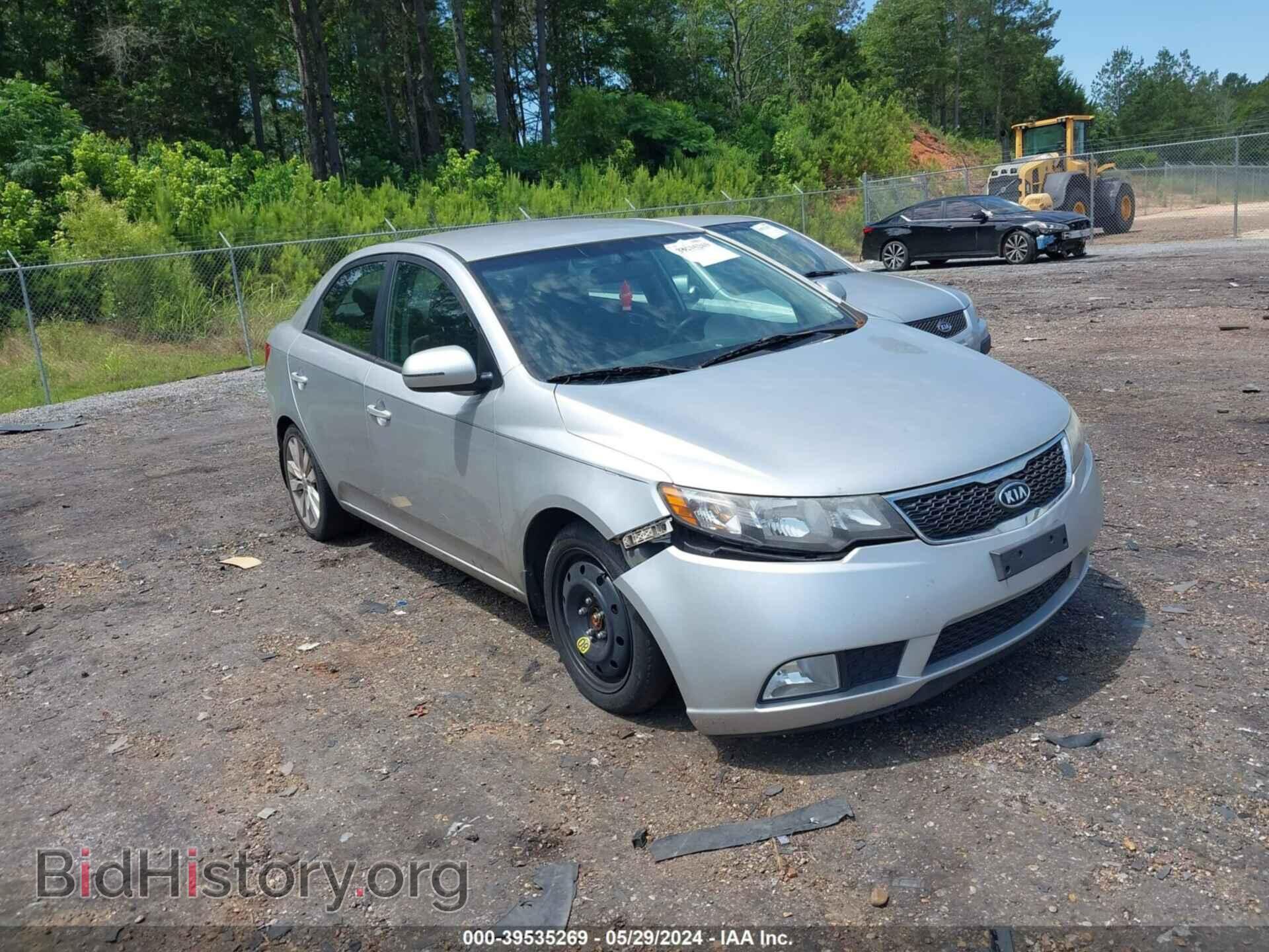 Photo KNAFW4A36B5322072 - KIA FORTE 2011