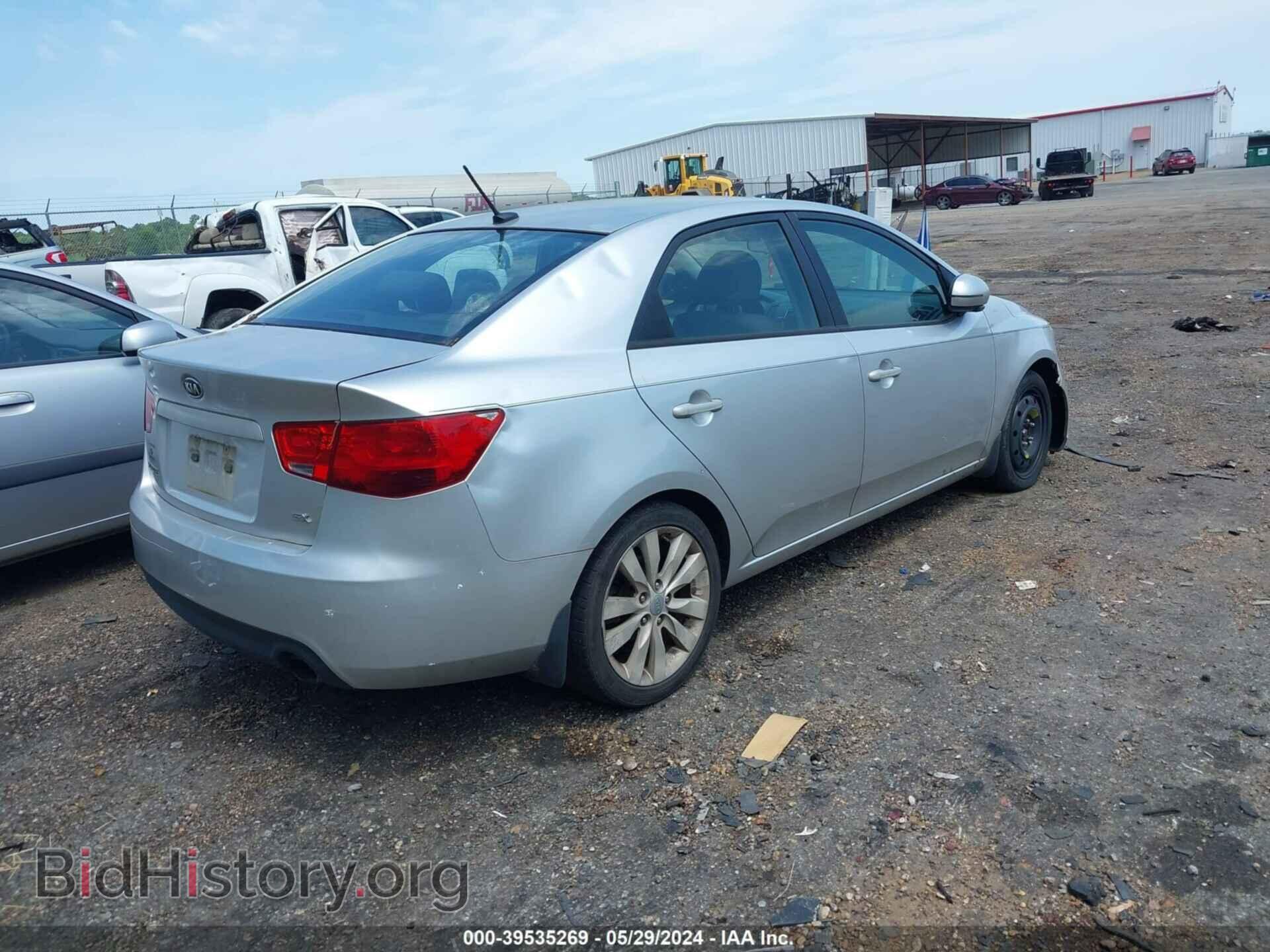 2011 KIA FORTE - VIN: KNAFW4A36B5322072 - Фото 4