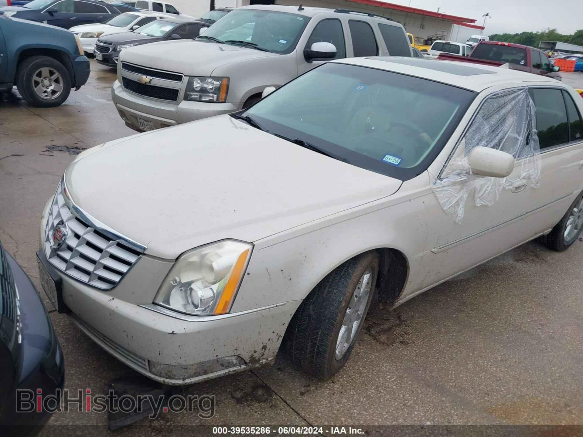 2011 CADILLAC DTS - VIN: 1G6KD5E69BU110163 - Фото 2