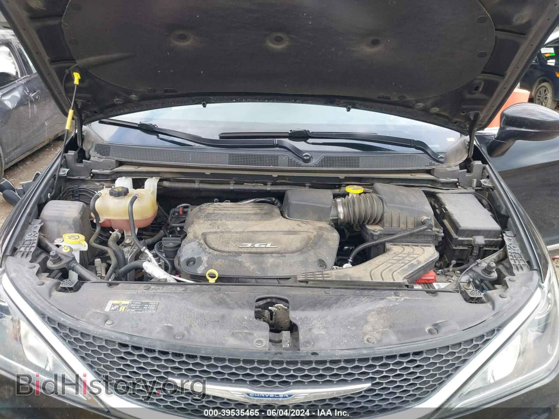 2017 CHRYSLER PACIFICA - VIN: 2C4RC1EG1HR837559 - Photo 10